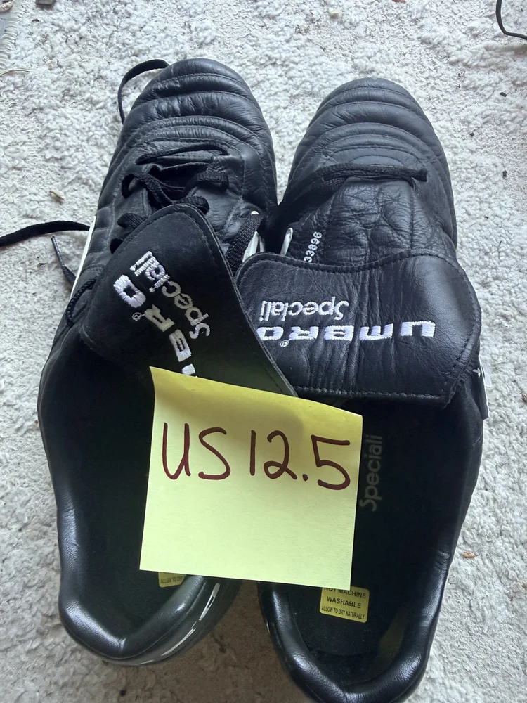 Umbro Speciali black leather cleats, US 12.5