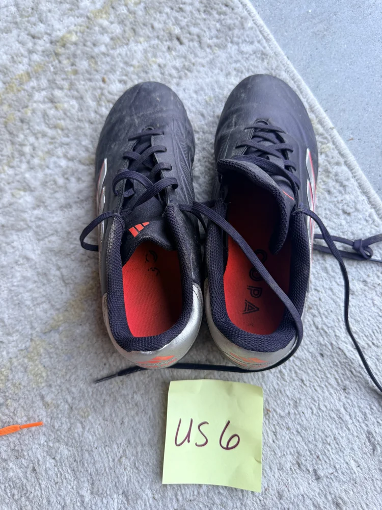 Adidas Copa navy cleats, US 6