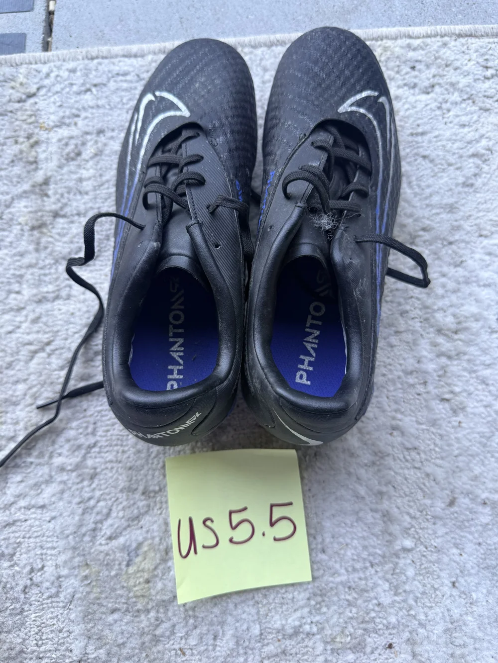 Nike Phantom GX cleats, US 5.5