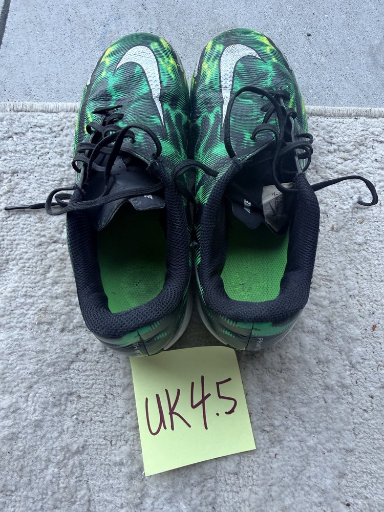 Nike Phantom green/black cleats, UK 4.5