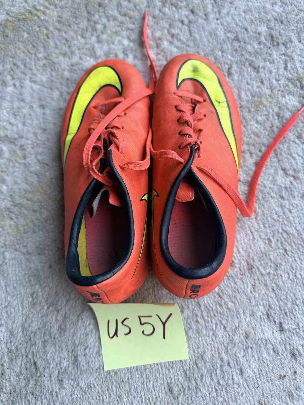 Nike Mercurial coral cleats, US 5Y