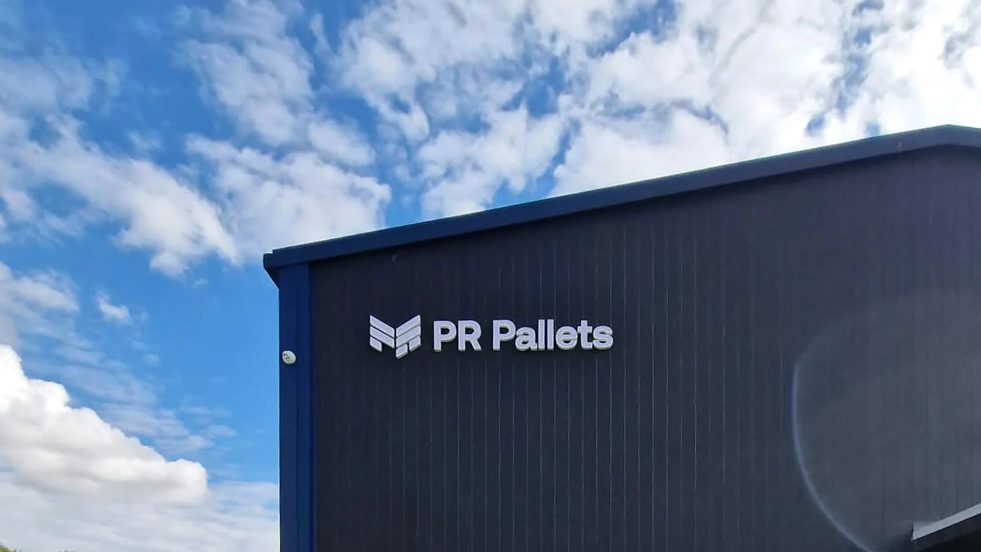 Illuminated Built Up Letter Signs for Warehouses