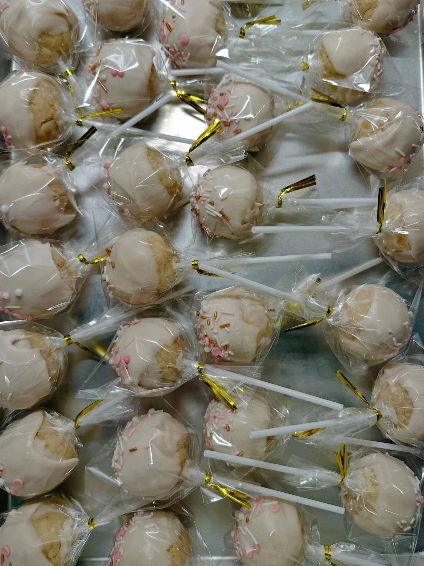 Featured in @bash.boston as a surprise and delight for shoppers strolling Newbury St. These darling cake pops are the perfect bite-sized treats with just the right amount of sweetness💘
