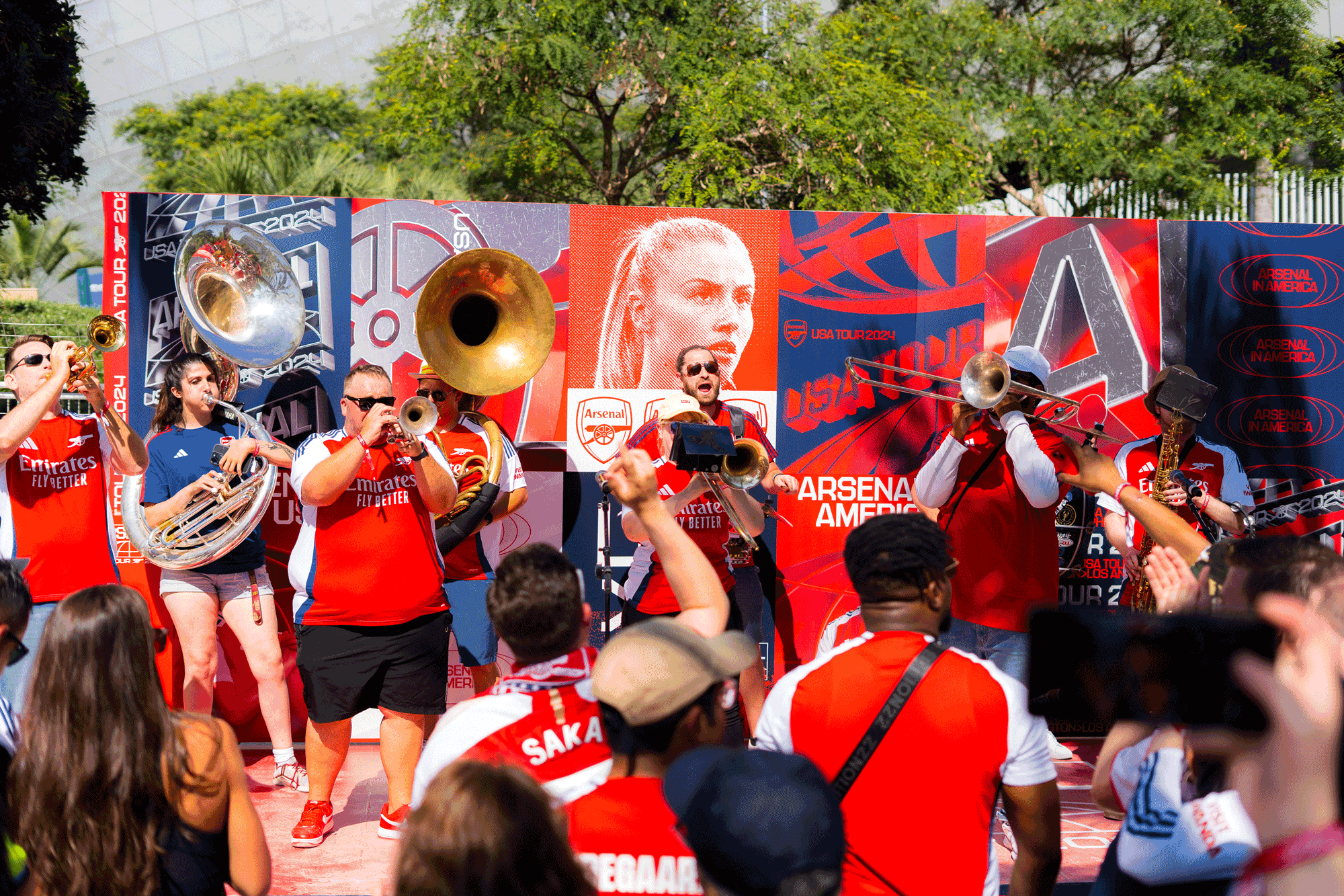 Copy-of-Arsenal_LA-Fan-Fest-65.gif