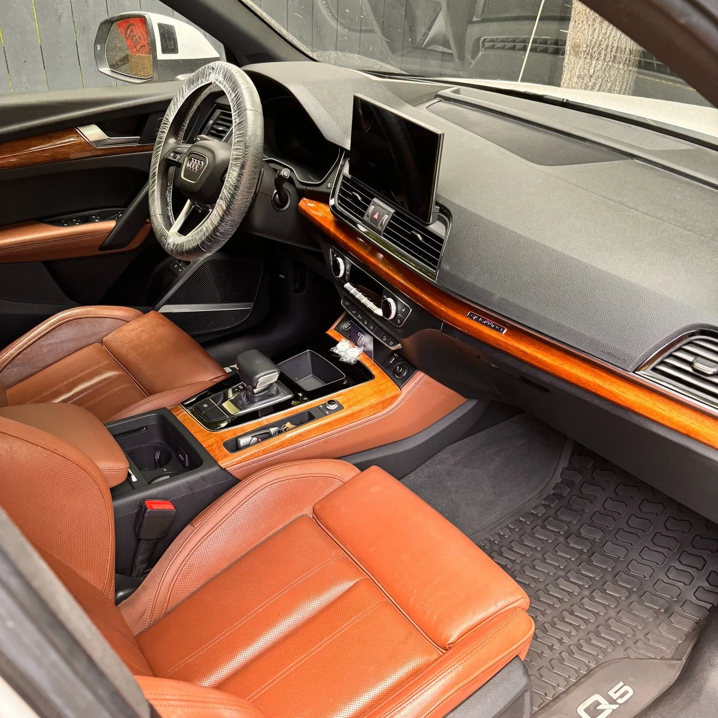 Full Interior/Exterior Detail on an Audi SQ5