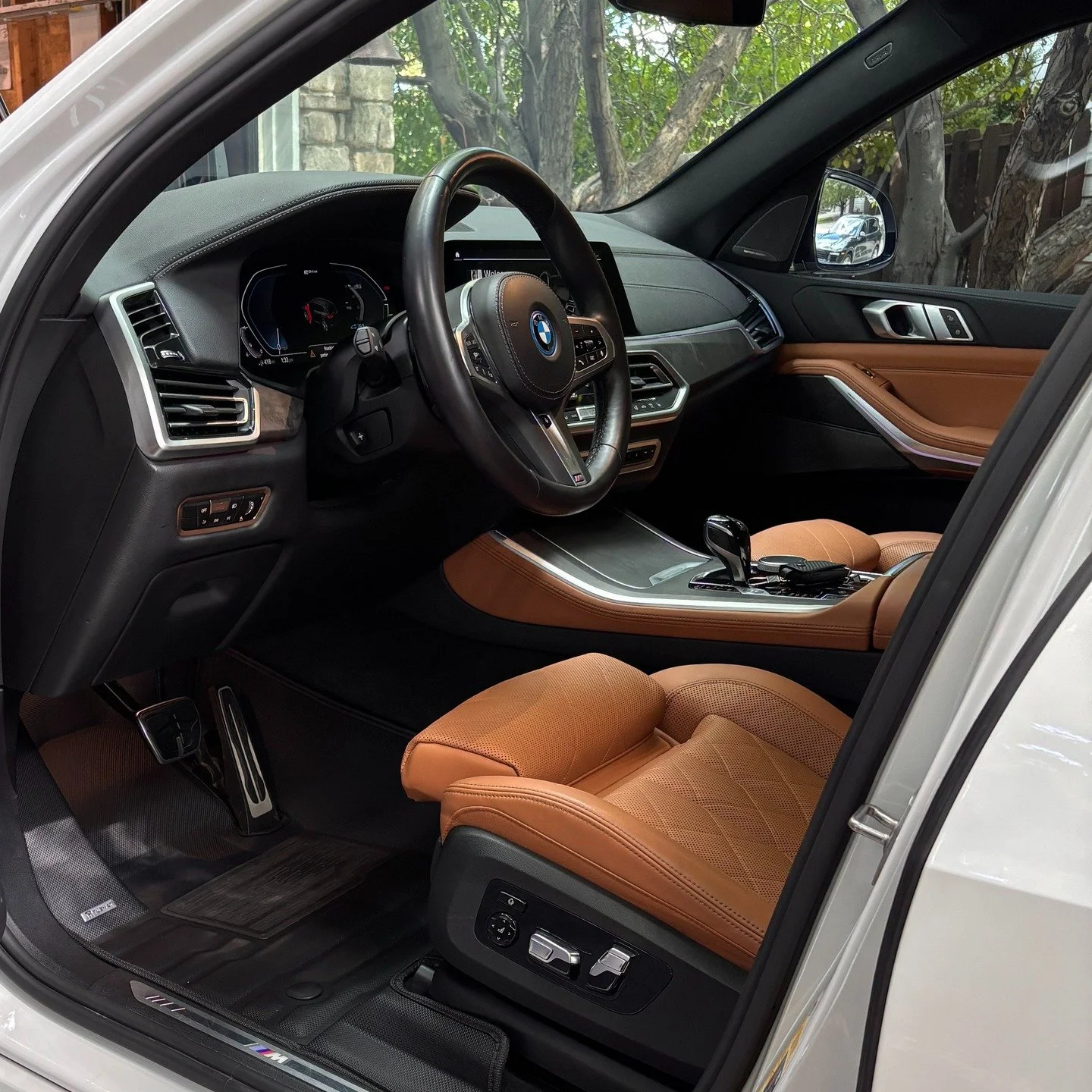 Full interior/exterior detail on this BMW X5. 🙂‍↕️