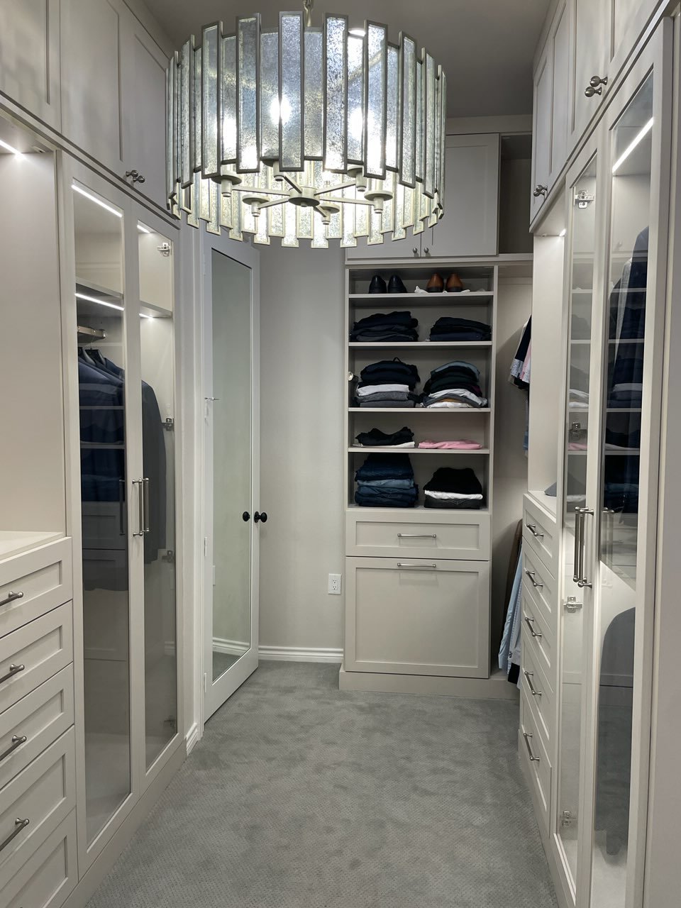 Custom Closet In Light Matte Finish