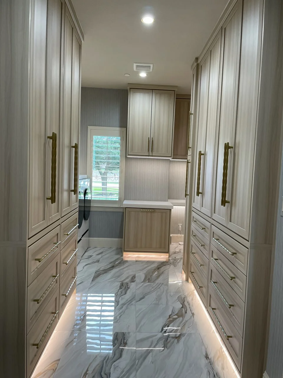 Custom Luxury Laundry Room 