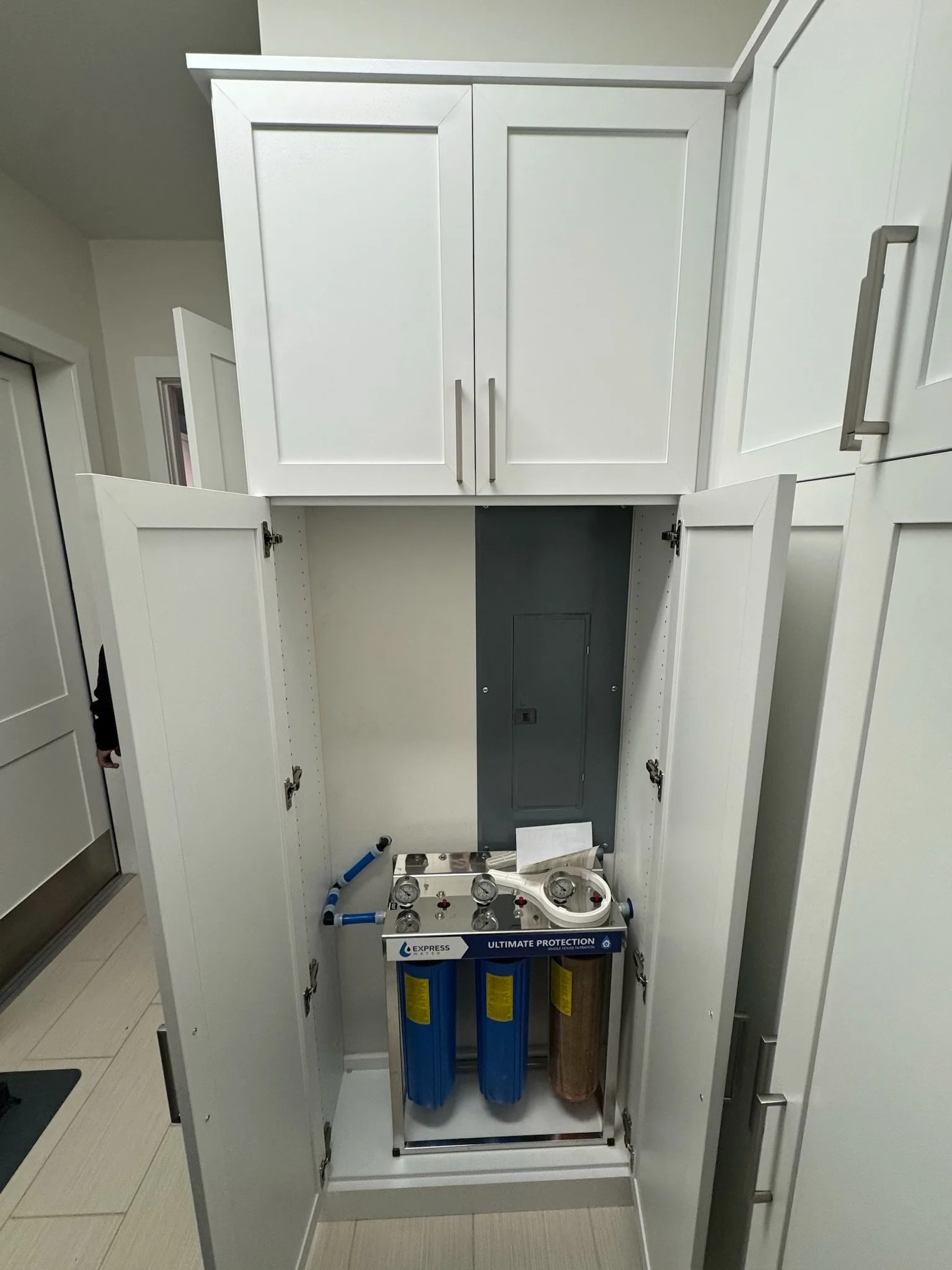 Custom Laundry Cabinets