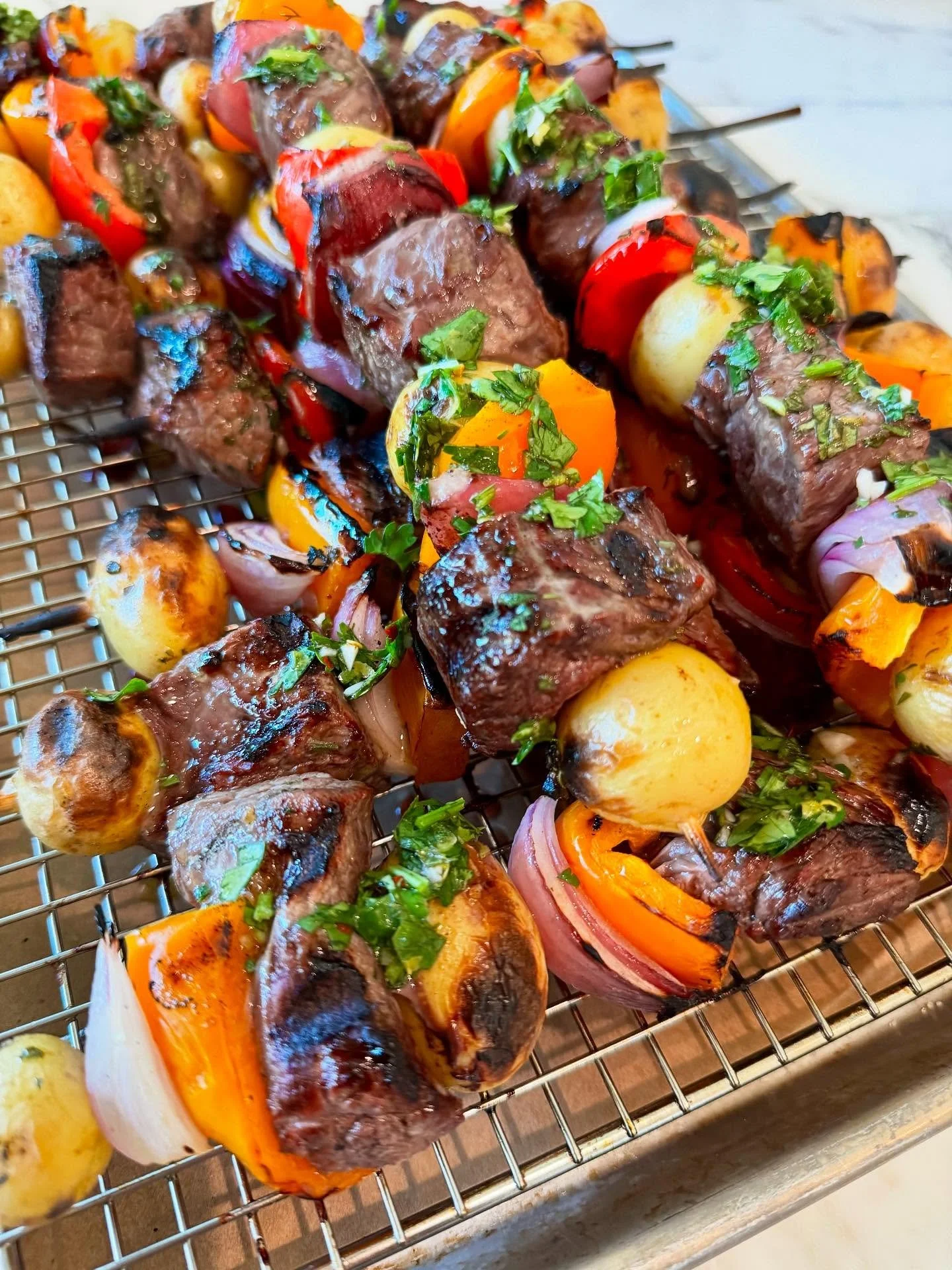 kebabs &amp; chimichurri 🌿