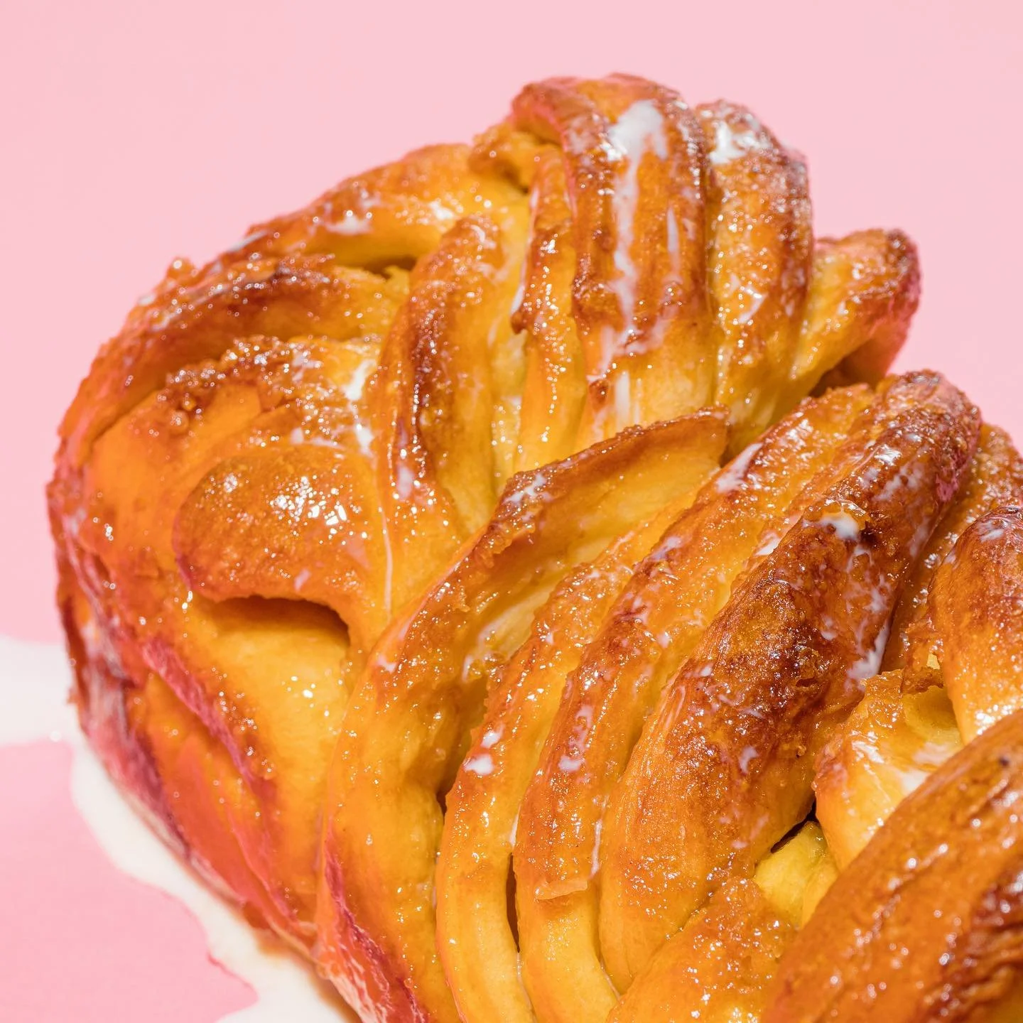 👋 we&rsquo;ve just added a bunch of new classes for the winter! If you&rsquo;ve ever wanted to know how we make our decadent tres leches babka, this is your chance!
We also have challah, vanilla rose for Valentines (!), Pink Conchas, and Hamentasche