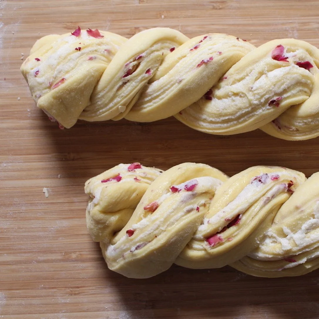 Be our Valentine? Or at least come bake with us! We have spots available for our Vanilla Rose Babka class on 02/15! It will be a sweet way to spend Valentines week with your partner or friends! 💕 
We also have spots available for our challah and bab