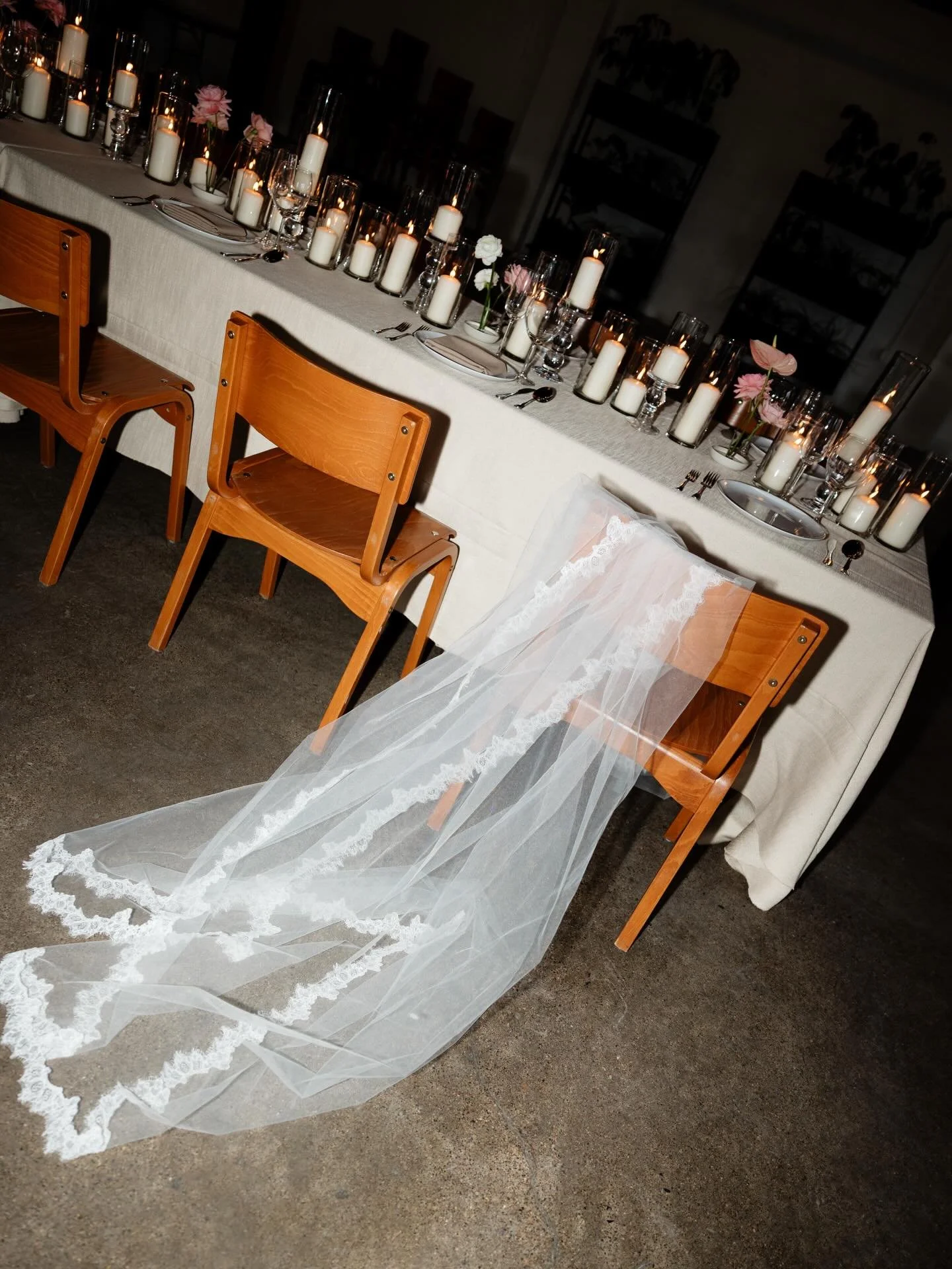 Happy Valentines 

Just obsessed with all the little details. The perfect setting of blush the usher in a sweet celebration of love. There&rsquo;s something about white, cream, and soft pink that just feels so romantic, cozy, and nostalgically beauti