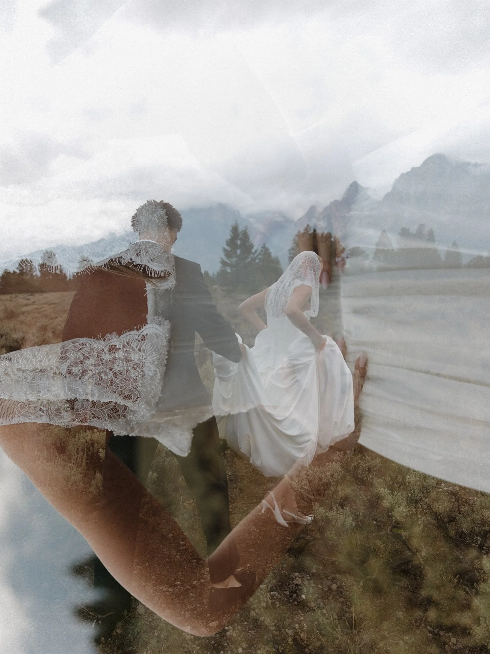 M + A

a double exposure and the moments that created the photo. 

@20secondretreats 
@thedressrentalco 
@maryandalexander

#wyomingweddingphotographer #maineweddingphotographer #minnesotaweddingphotographer #travelweddingphotographer #oregonweddingp