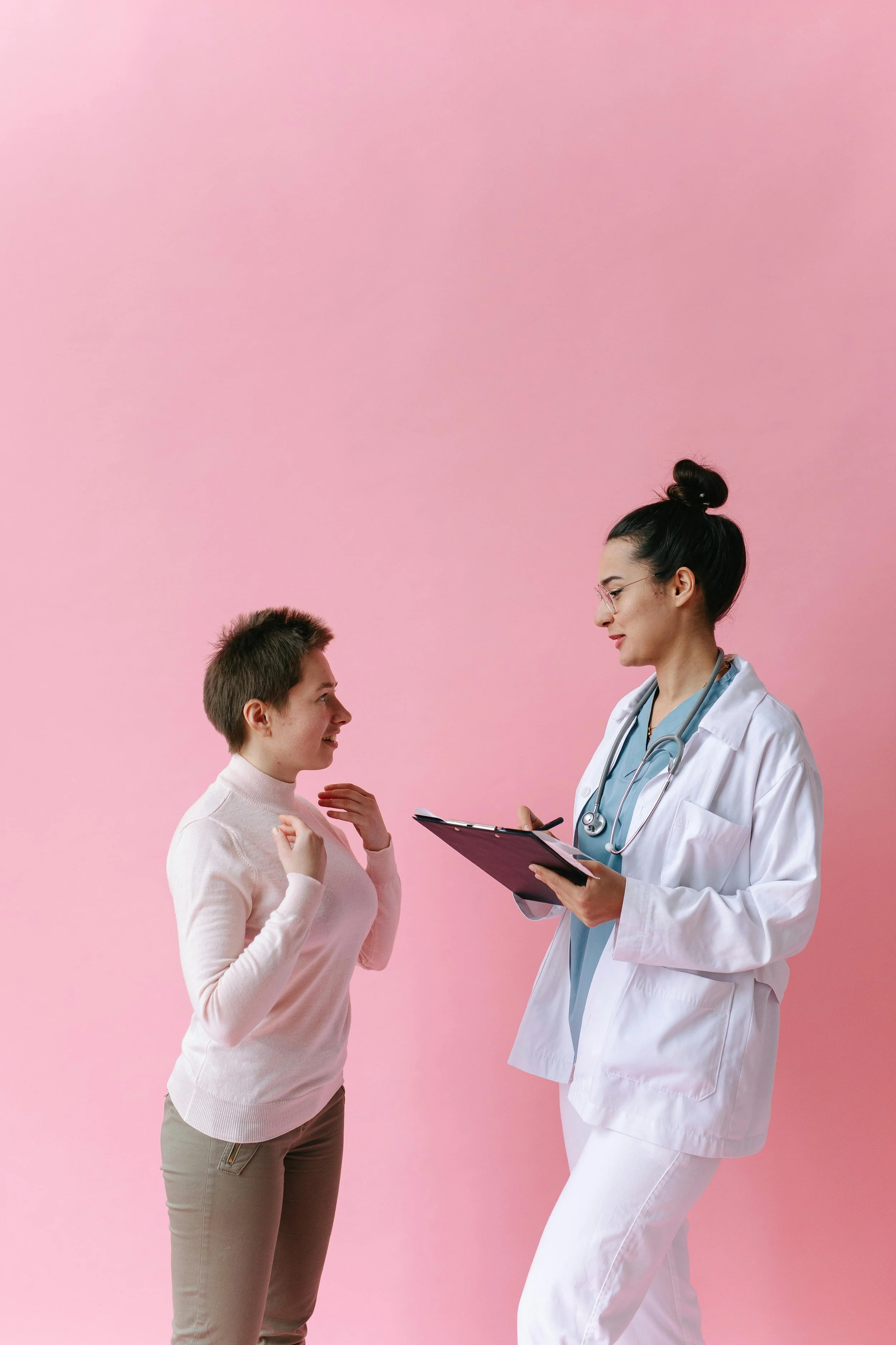 Menopause Clinic London 2026: HRT, Testosterone and Bioidentical Hormones