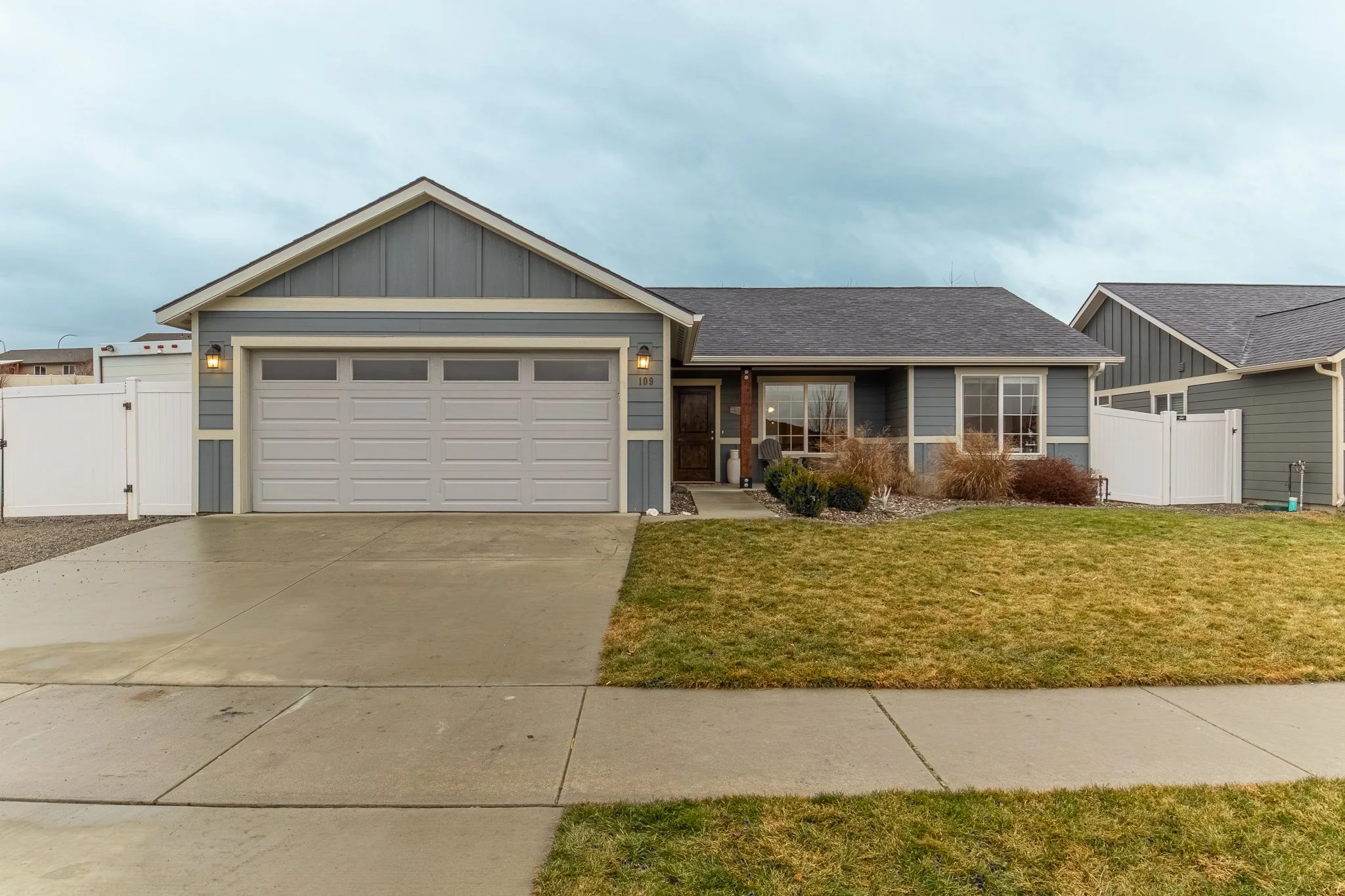 109-Listing-01.jpg