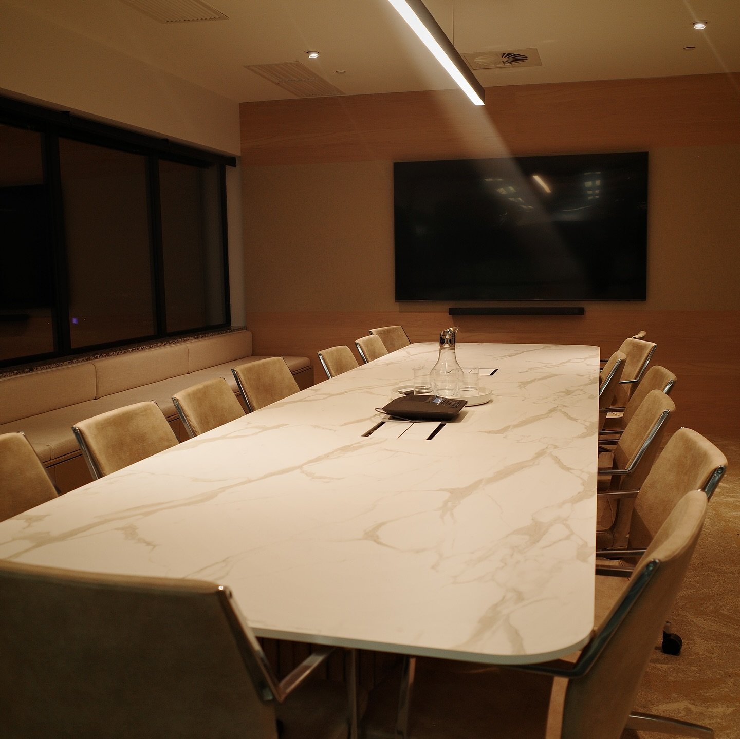 APLUS introduces 25 Martin place ✨ 

High in Sydney&rsquo;s skies the aplus team was working away on a level 68, 2 day end of construction clean, which included a reception , a board room and 3 offices, also with a spacious workspace looking over bea