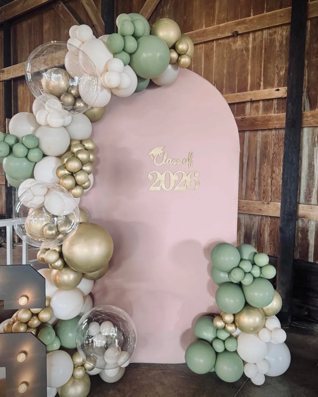 The open house at Dandelion Farms yesterday was so fun!! If you stopped by- it was so nice meeting so many of you 😊

I loved getting to hear about your graduation party plans and help you start to picture everything coming together.

Graduation week