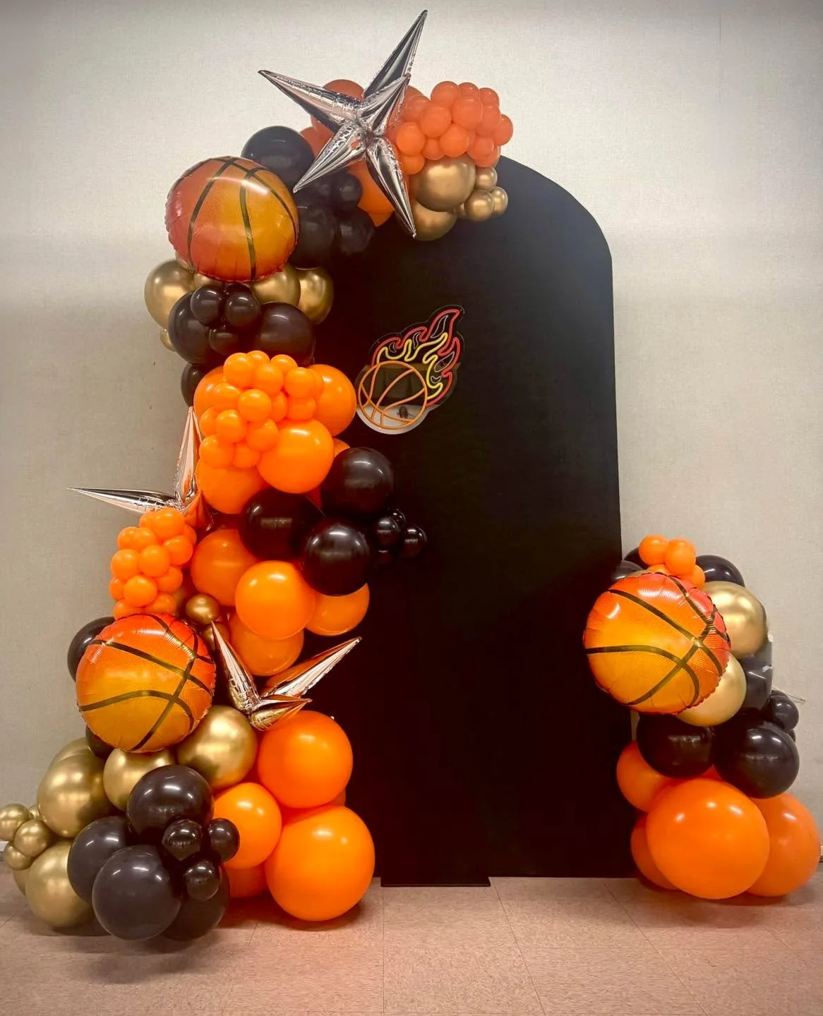 This March Madness themed setup from last week was so cool!
Always fun building these bold photo moments.
Message us if you&rsquo;d like to book something like this for your next celebration