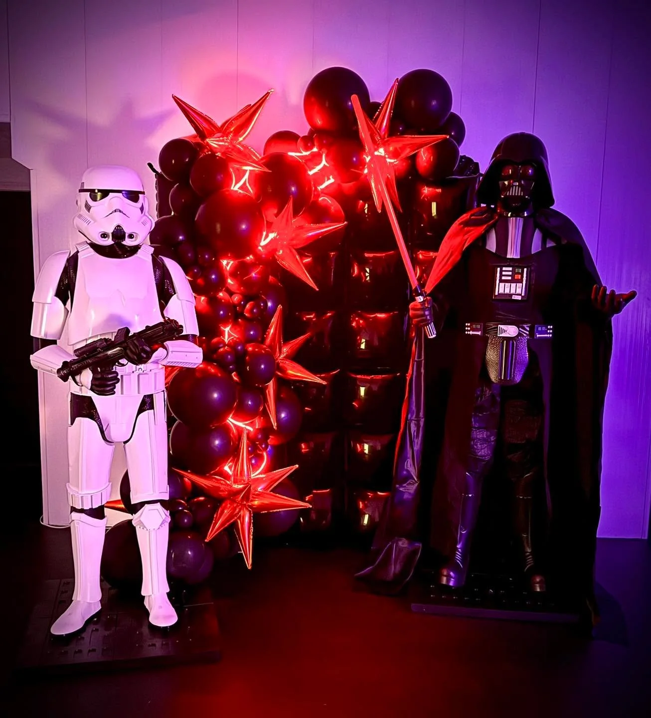 May the 4th be with you ✨ #balloonartist #LuxeBalloonDesigns #decor #maythe4th #Star #Wars #starwars #darthvader