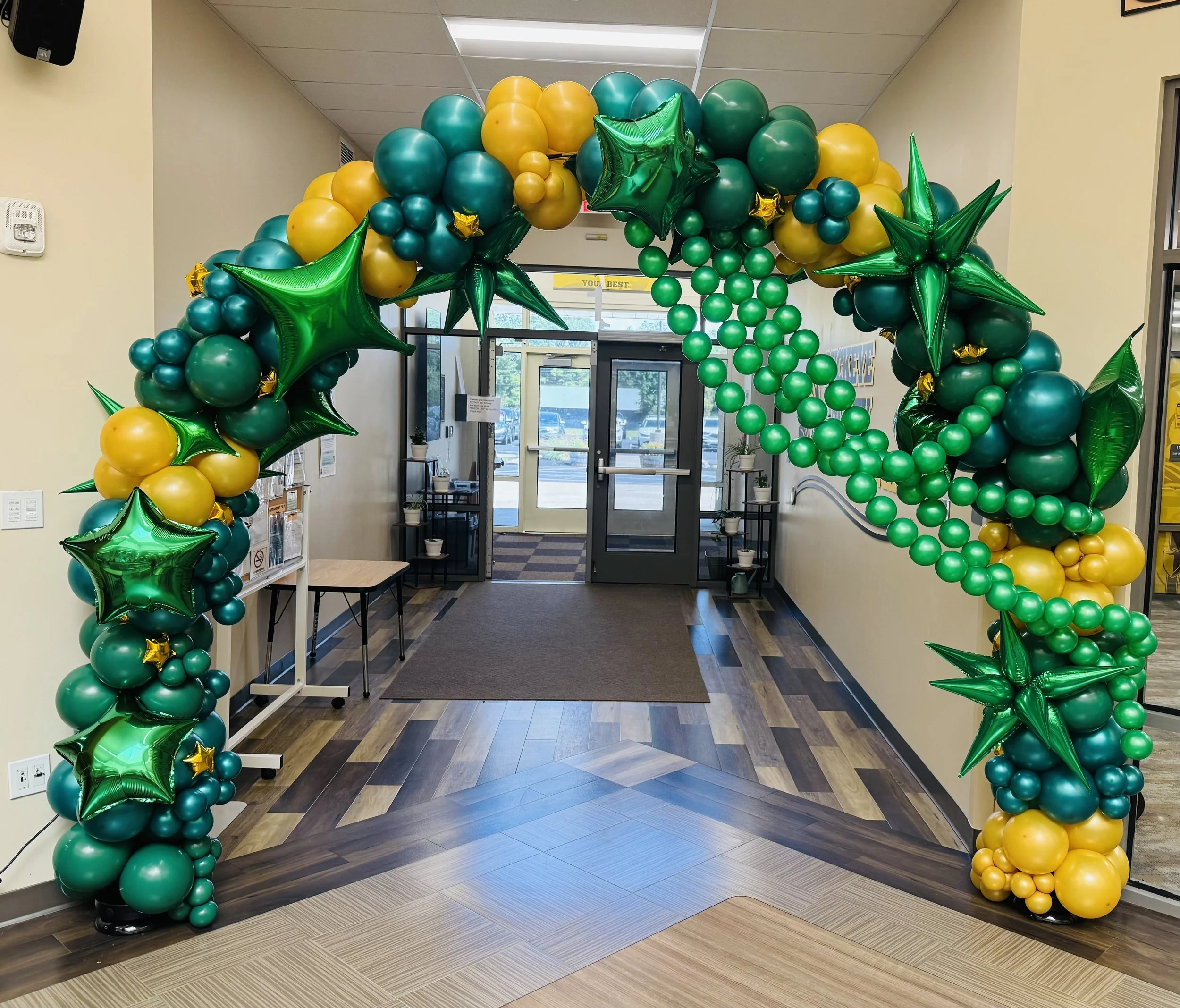 ARCHES
Small Balloon Arch — starting at $350
Ideal for entrances, stages, photo moments, and event focal points. Images may show optional upgrades.


Images may show optional upgrades.