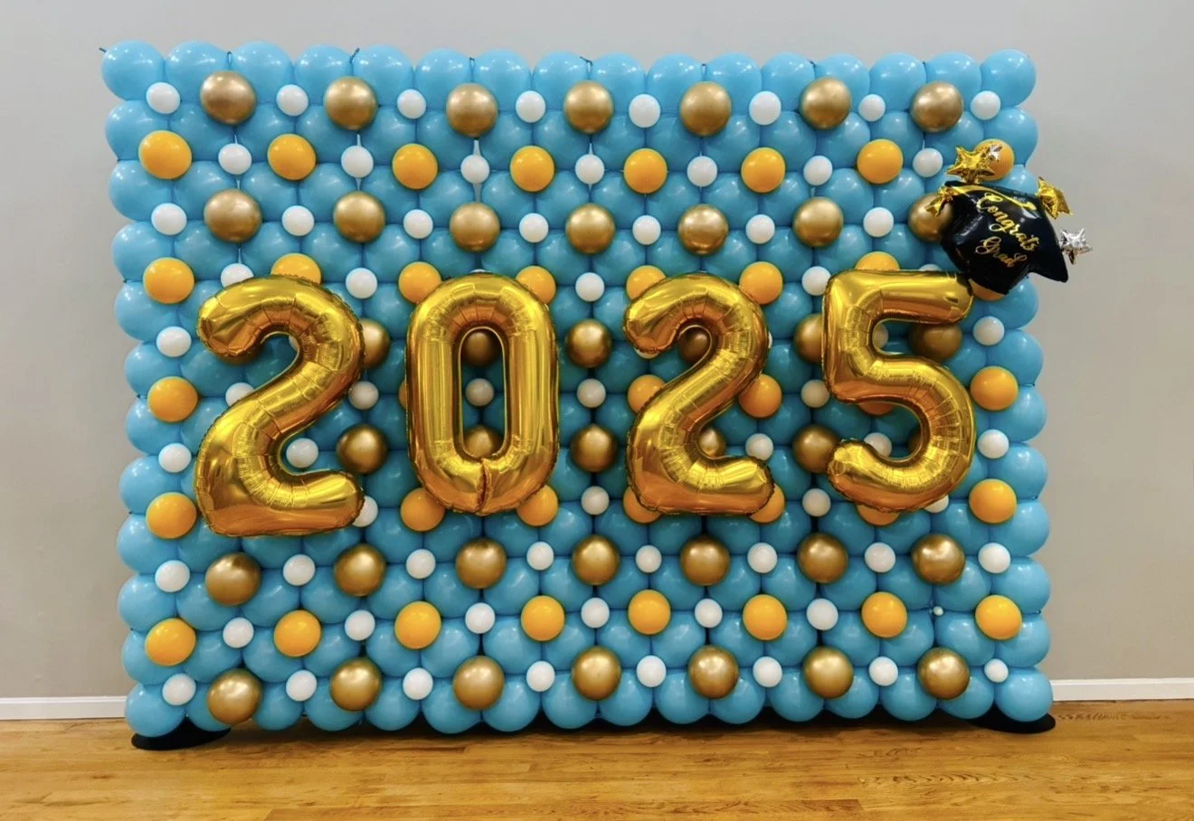 BALLOON WALLS
Starting at $750
A high-impact photo moment customized for your theme, colors, brand, or celebration. Images may show optional upgrades.