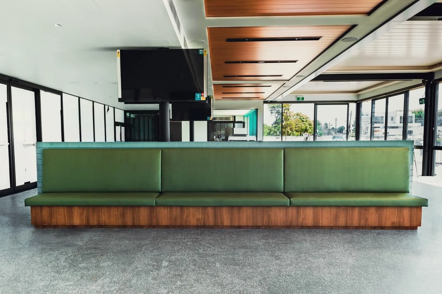 Completed joinery for the Taren Point Bowling Club. 🎱

Project: JXB Projects
.
.
#joinery #joinery #work #carpentry #job #sydney
