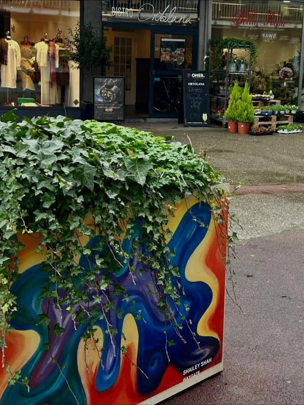 Although Shailey may now be creating from Mumbai, she&rsquo;s never really left Antwerp. 💫

Before her move, Shailey collaborated with the City of Antwerp to bring her work into the public sphere &mdash; this piece, Waygate, can be found in Bist, Wi