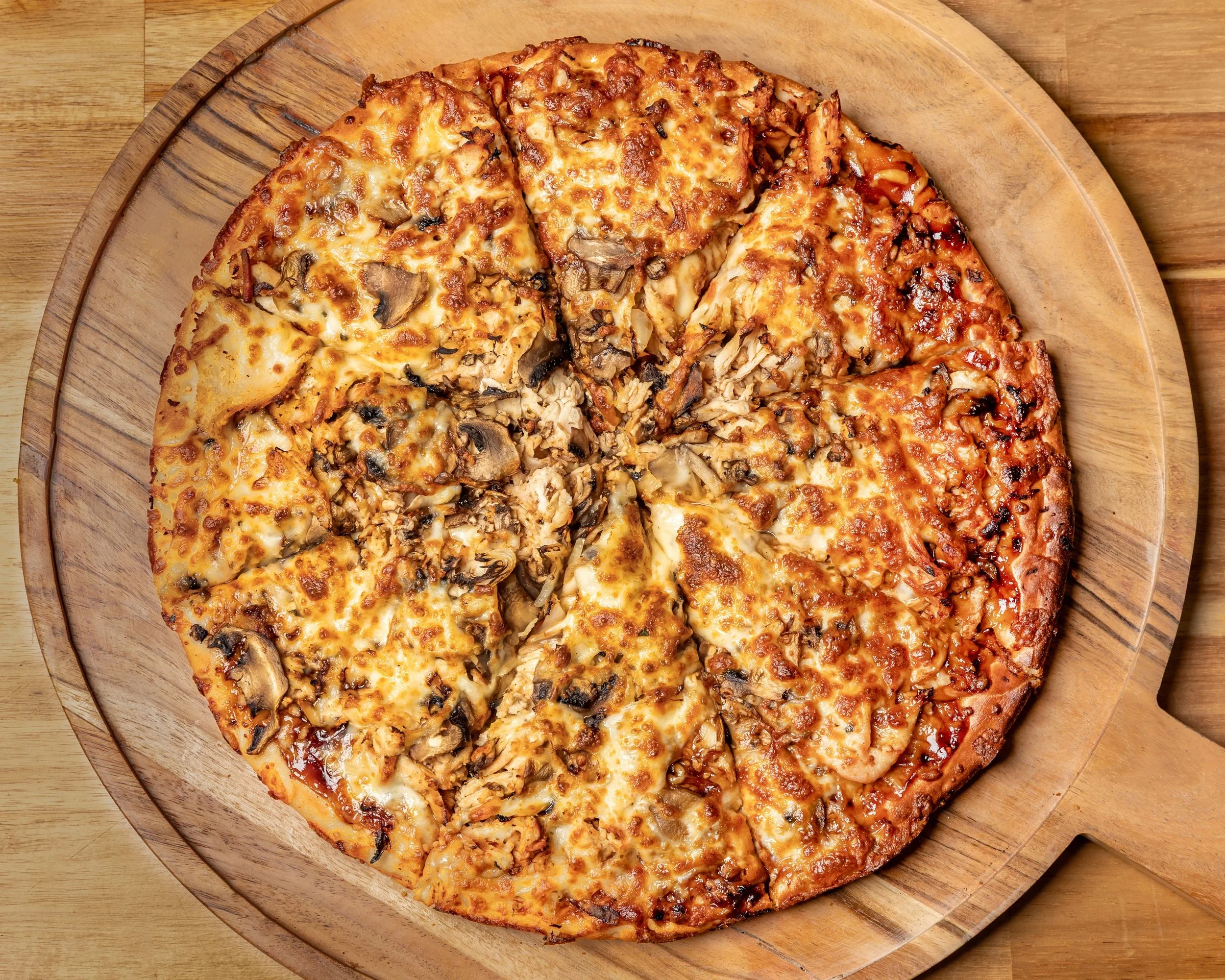 Trattoria Morphett Vale_BBQ Chicken Pizza_2880x2304.jpg