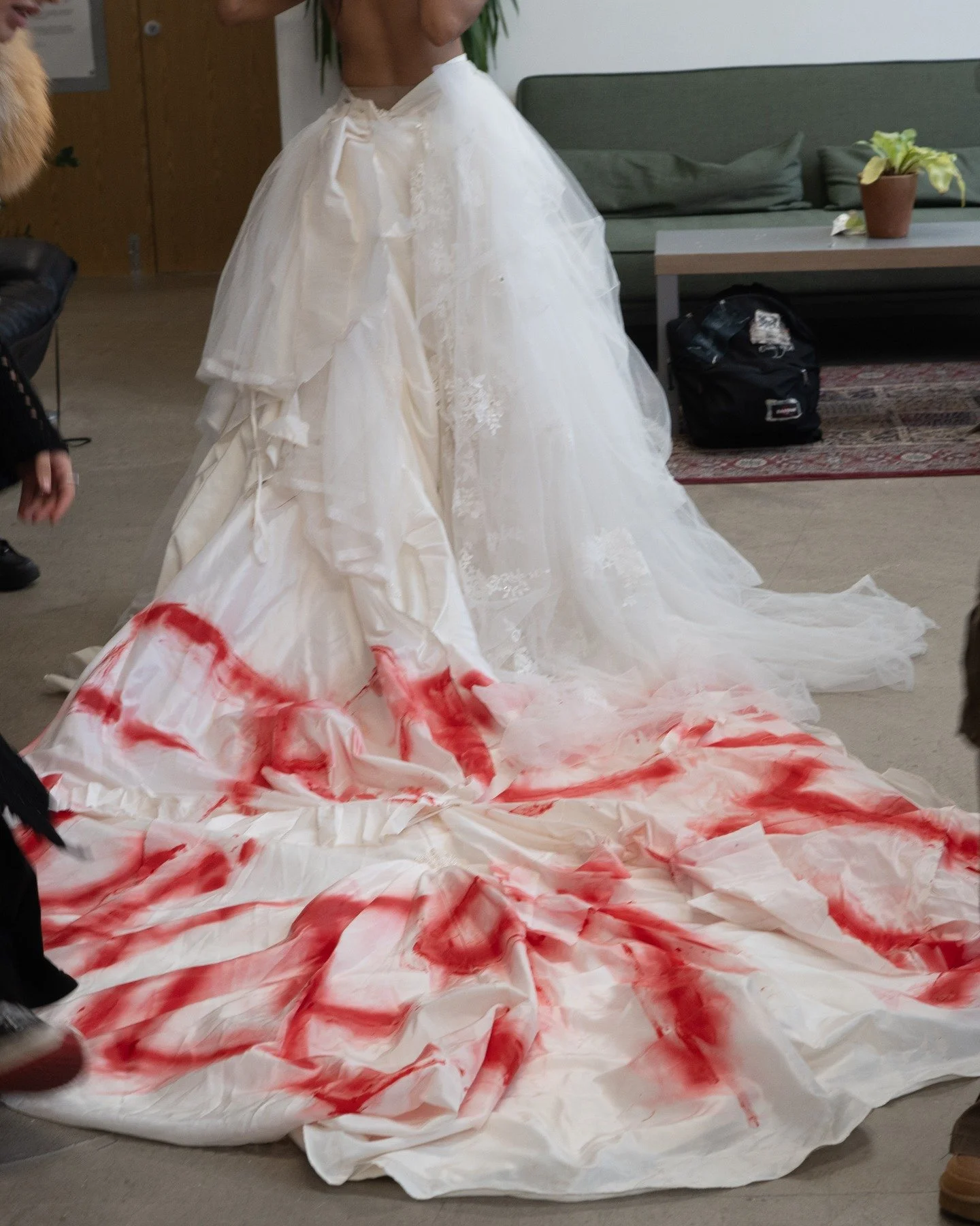 lil bts from the @aethermagazine fittings day featuring lovely, amazing and super nice models (+ even more amazing/nice/friendly stylists)🌹
@x_karina8 
@x_tenayaa 
@aang_c15 
@koksi.05_ 
@miasakai95 
@_aaliyahjaded 
@ellagabriellax 

(If it was a cr