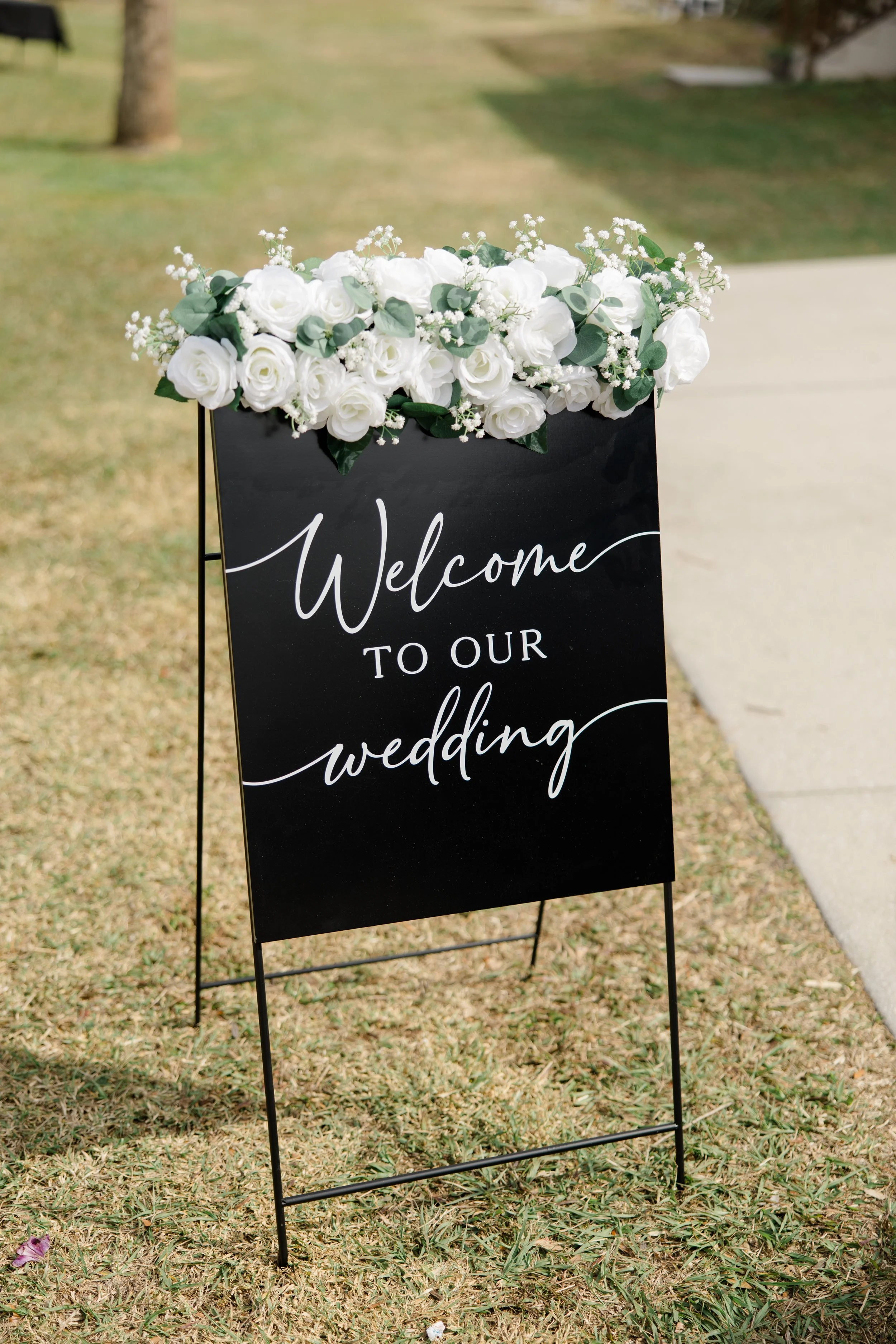 Elegant Floral Welcome Sign