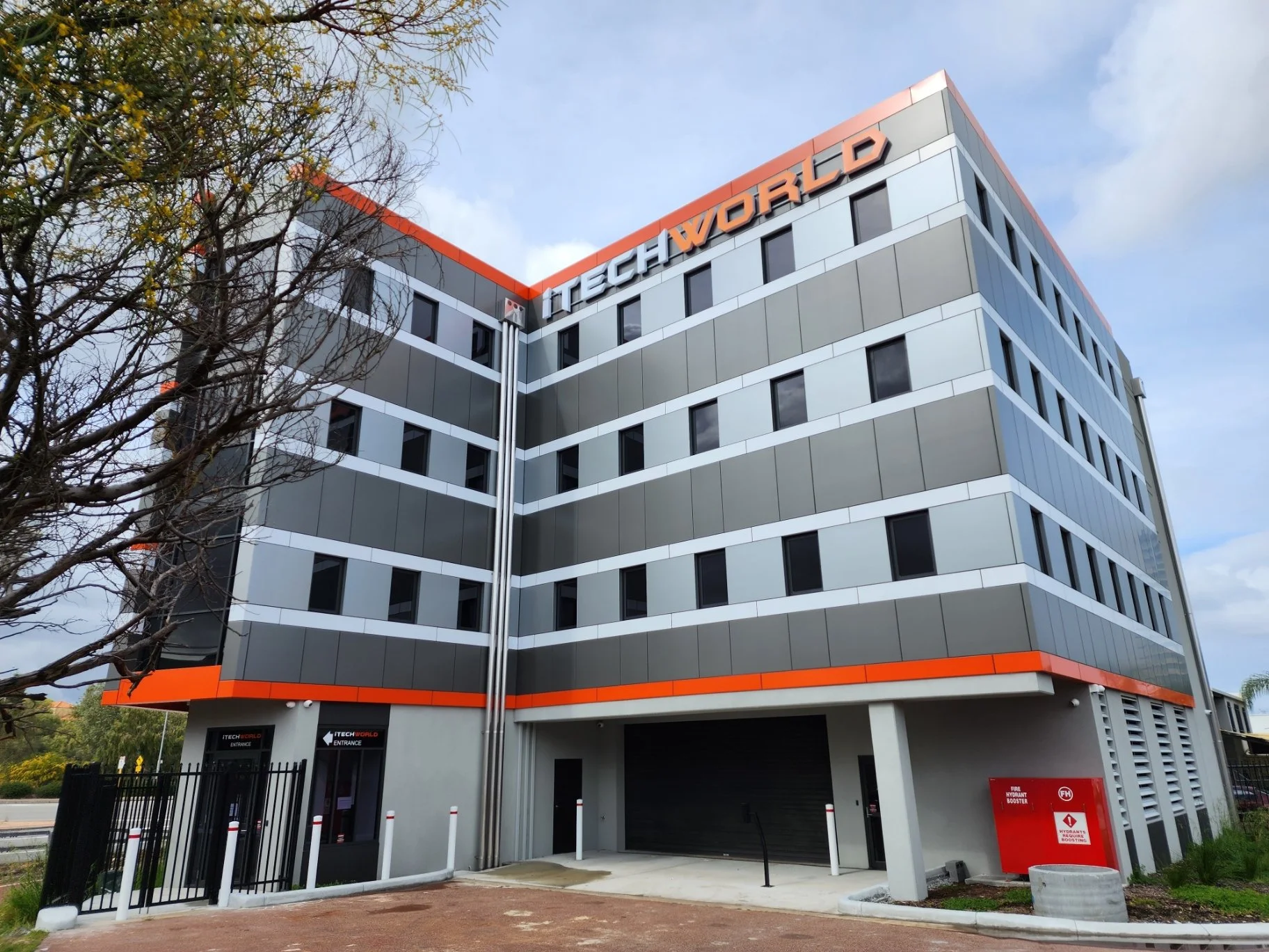 iTECHWORLD