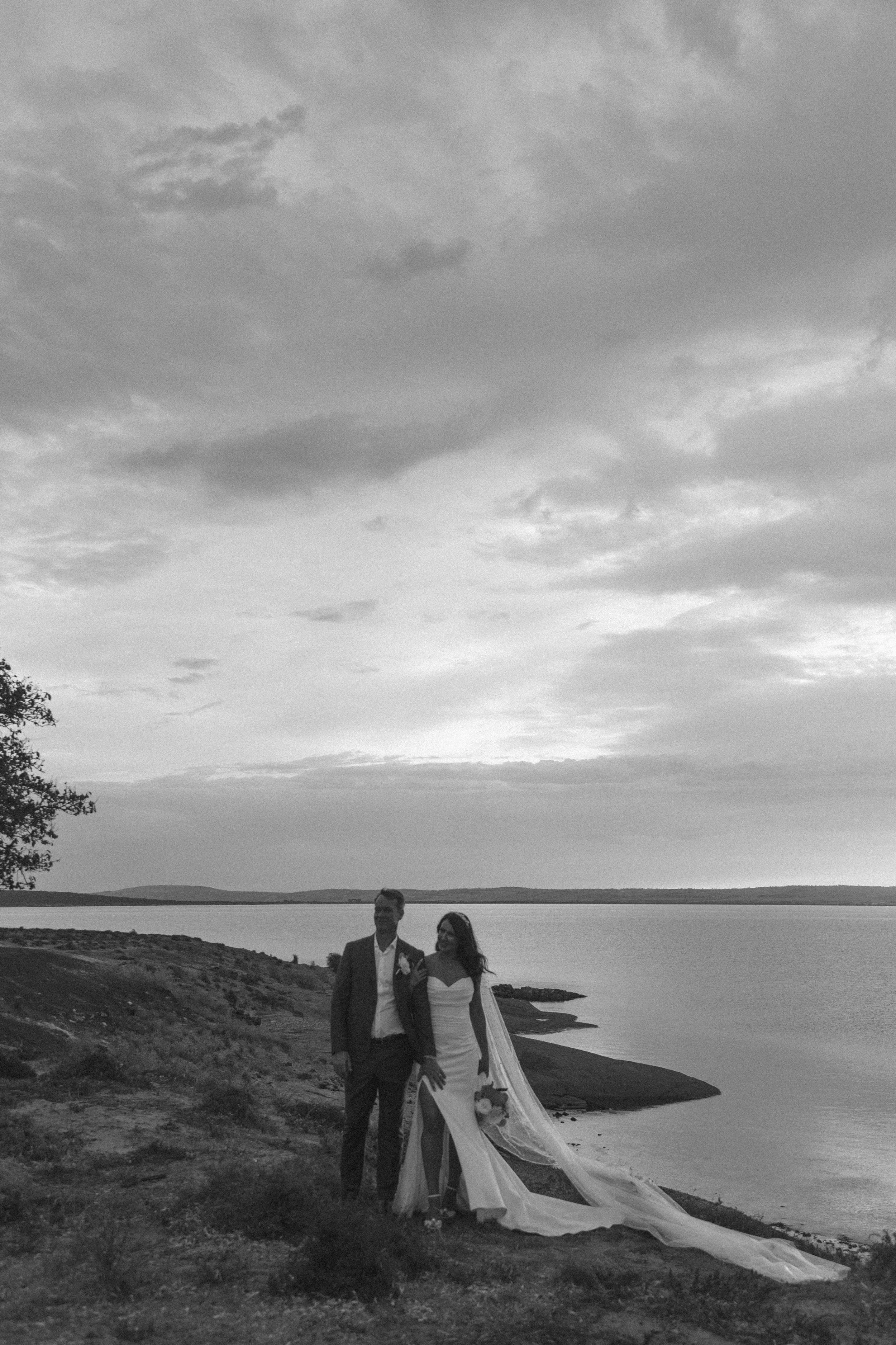 CN Wedding day b&w-333.jpg