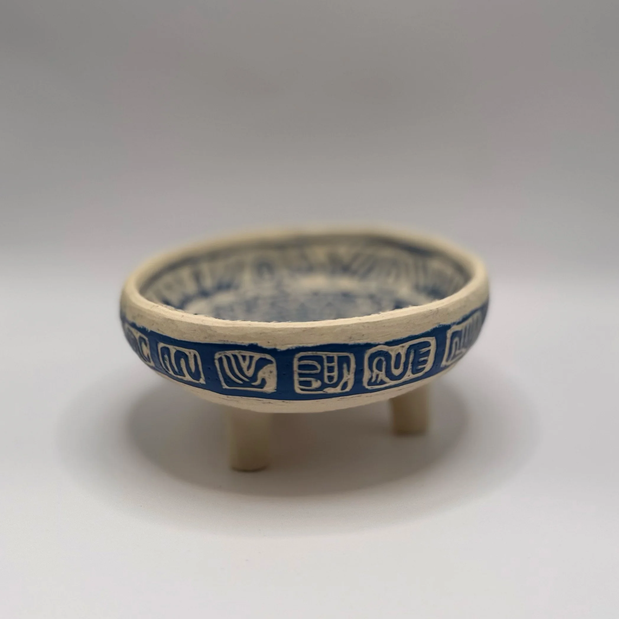 Blue Sgraf Tripod Bowl 3.jpg