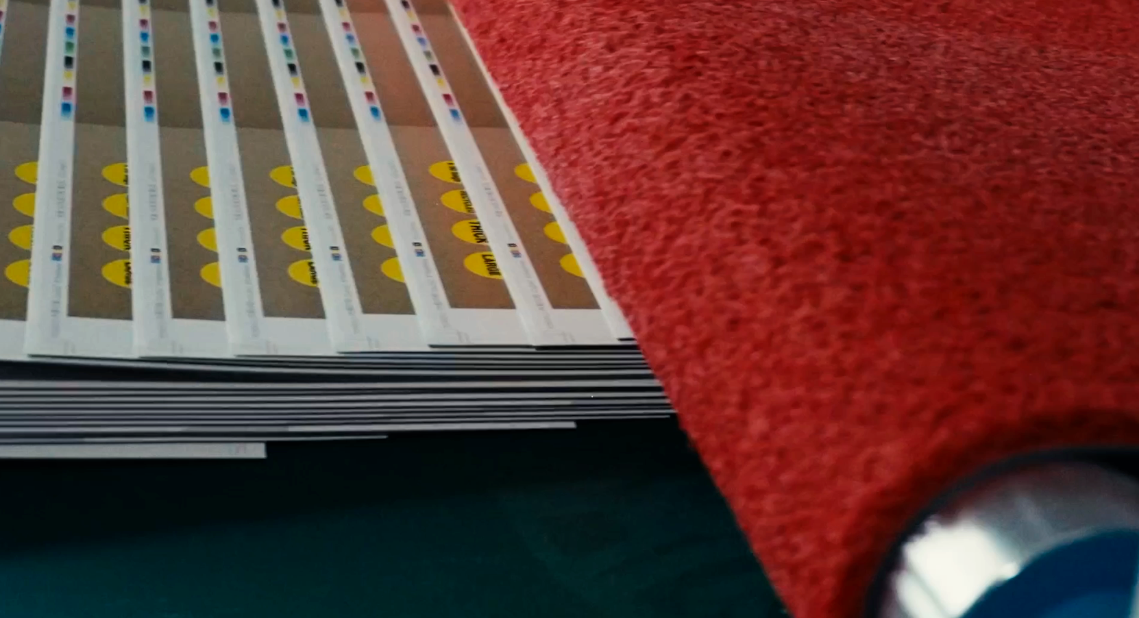 Logic inc. x Christmas Shipping