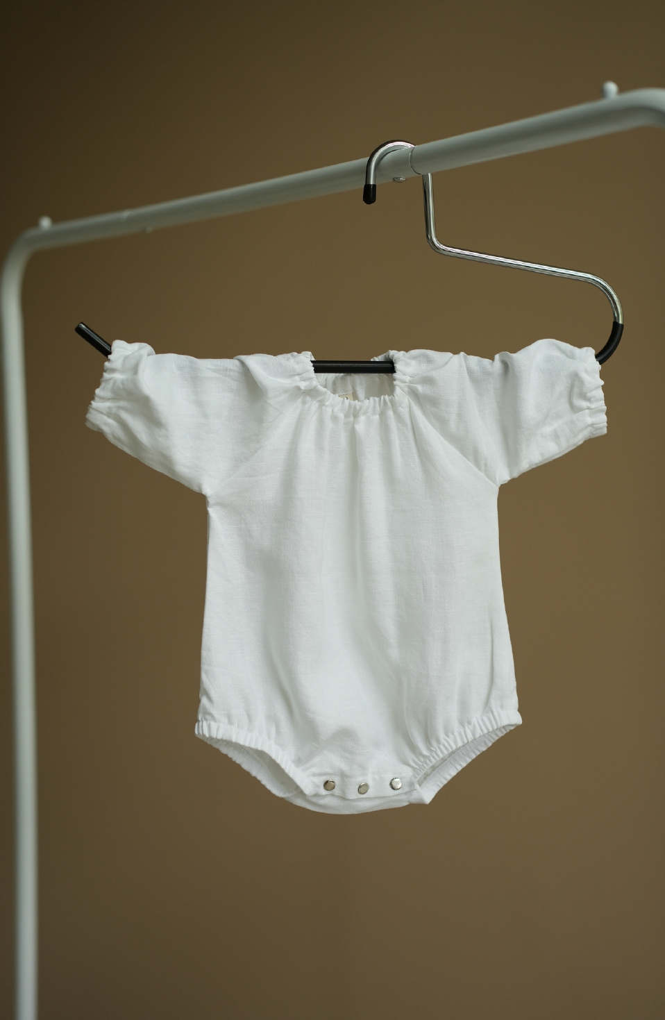 White linen bubble onesie 1.png