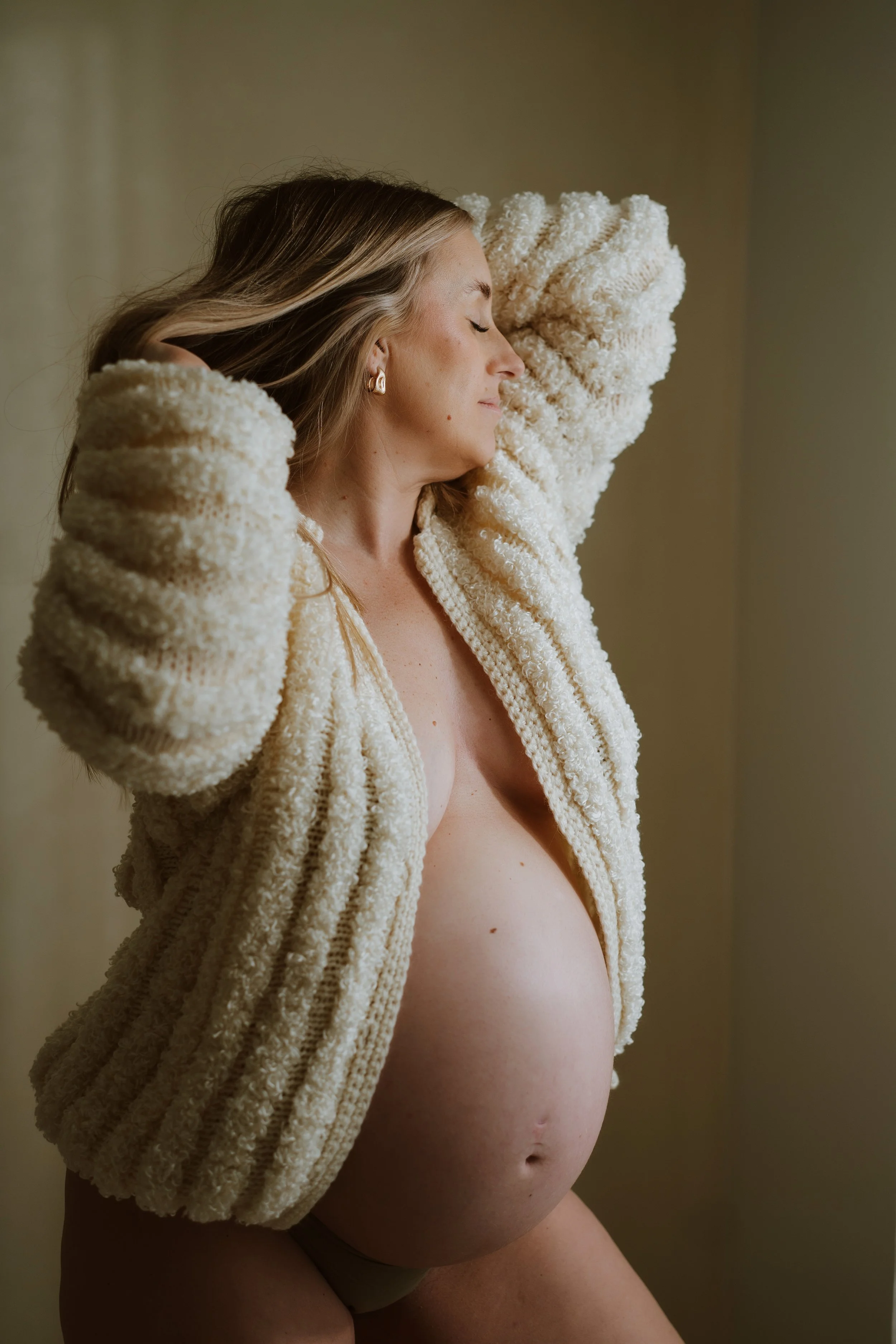cara-maternity-bygabrielalephotography-19.jpg