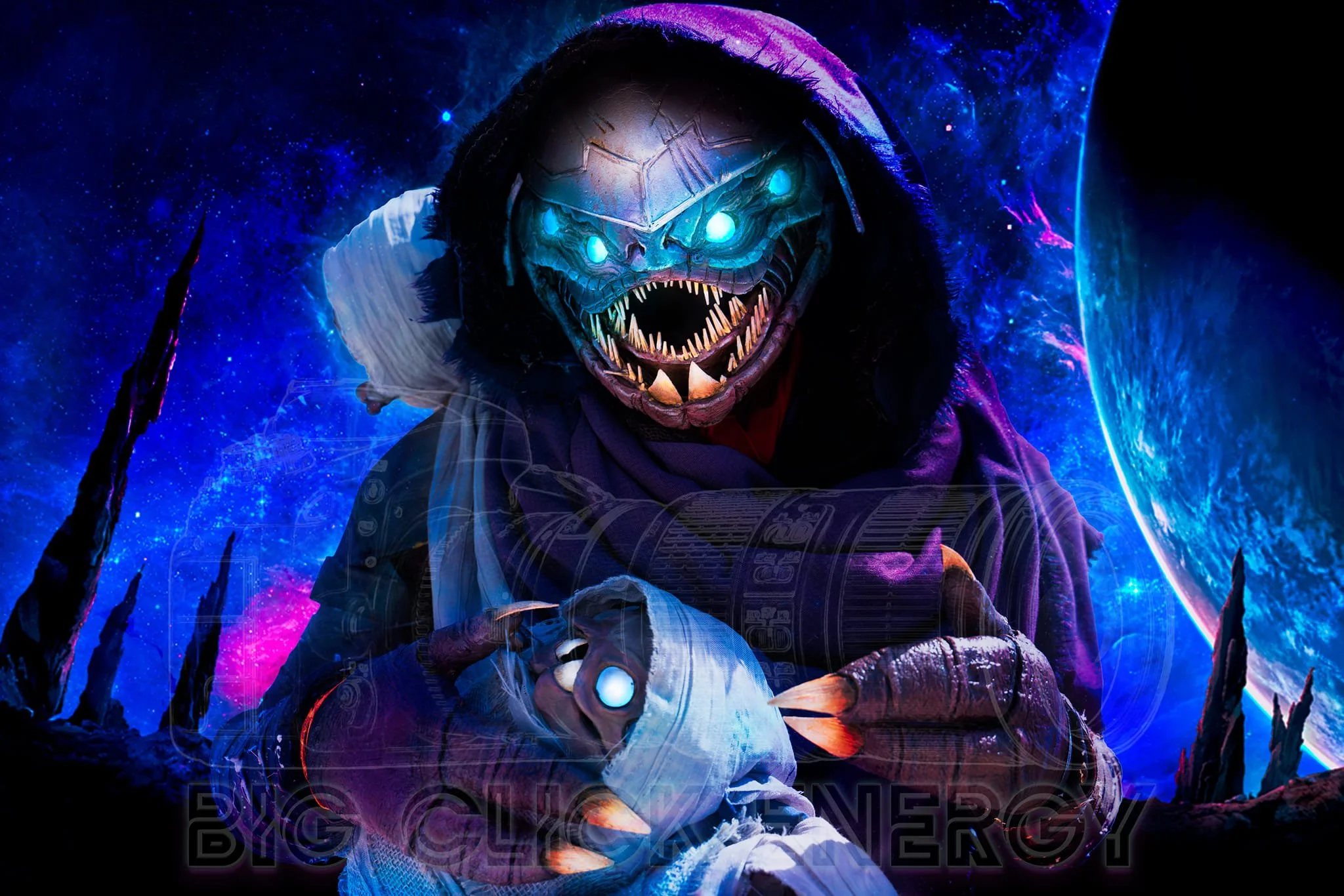 Cosplay of a Buglike alien with 4 glowing blue eyes, 2 claws on each hand, and 2 rows of needle-like teeth. It holds a swaddled baby of the same species, wears a purple hood, and has a blue planet in the background. Photo and editing by BlickClickEne