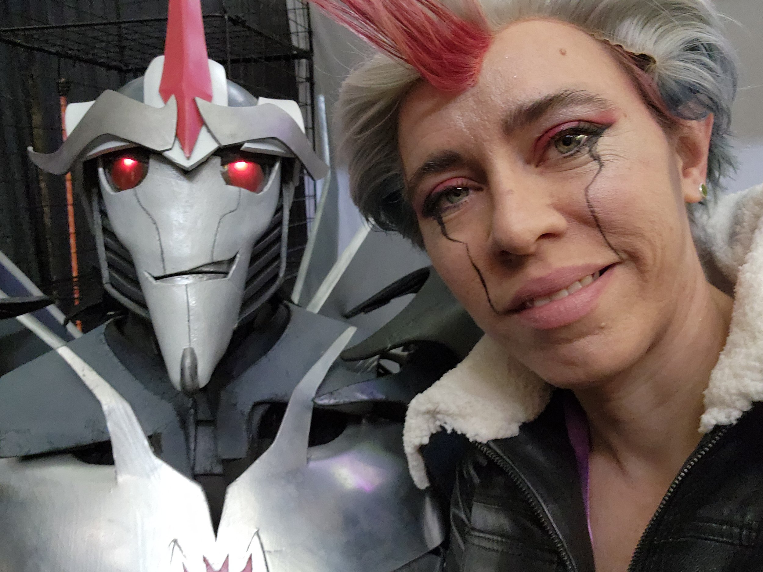 Starscream-cosplay-human.jpg