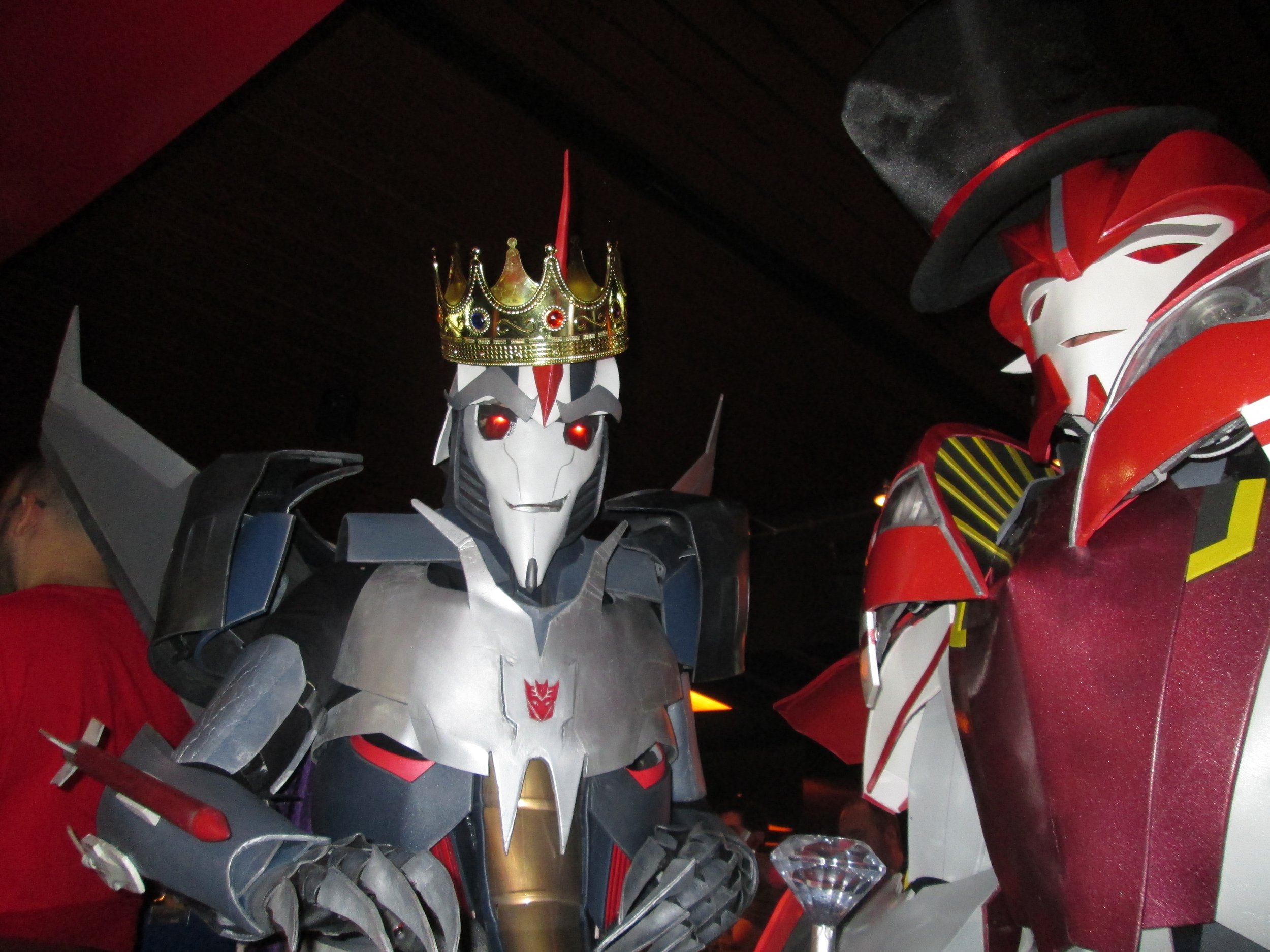 Starscream-KO-party-crown-2014-10-24 12.58.54.jpg