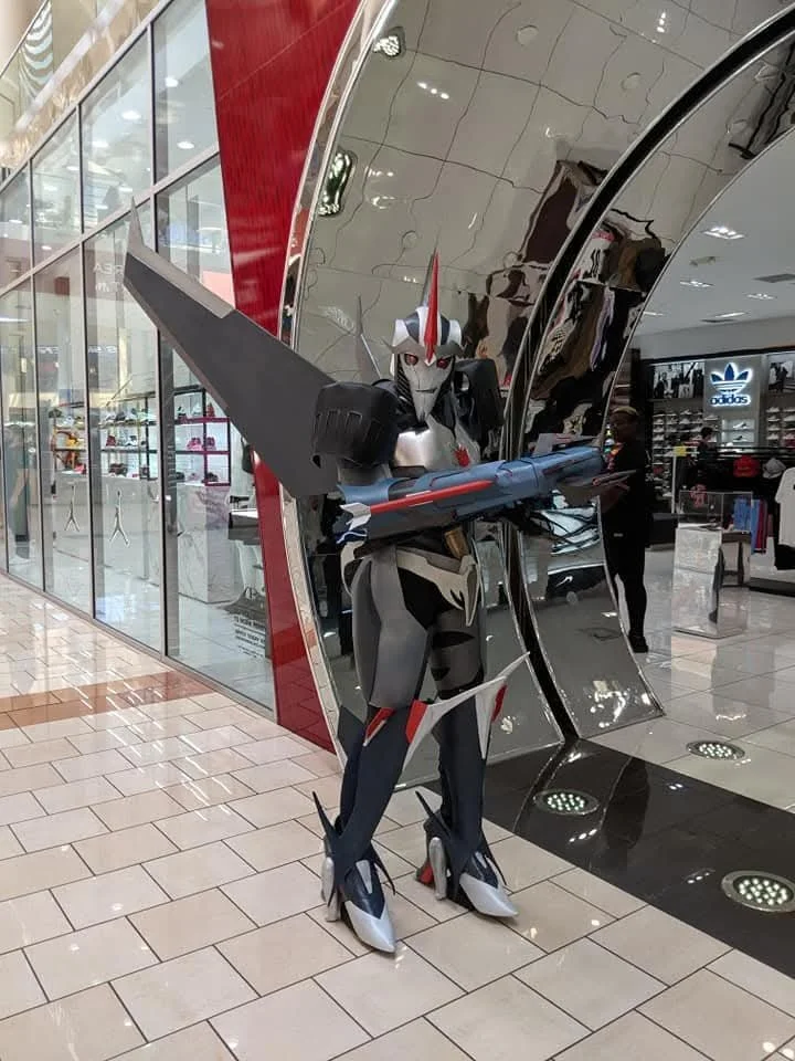 Starscream-cosplay-shiny-portal-june.jpg