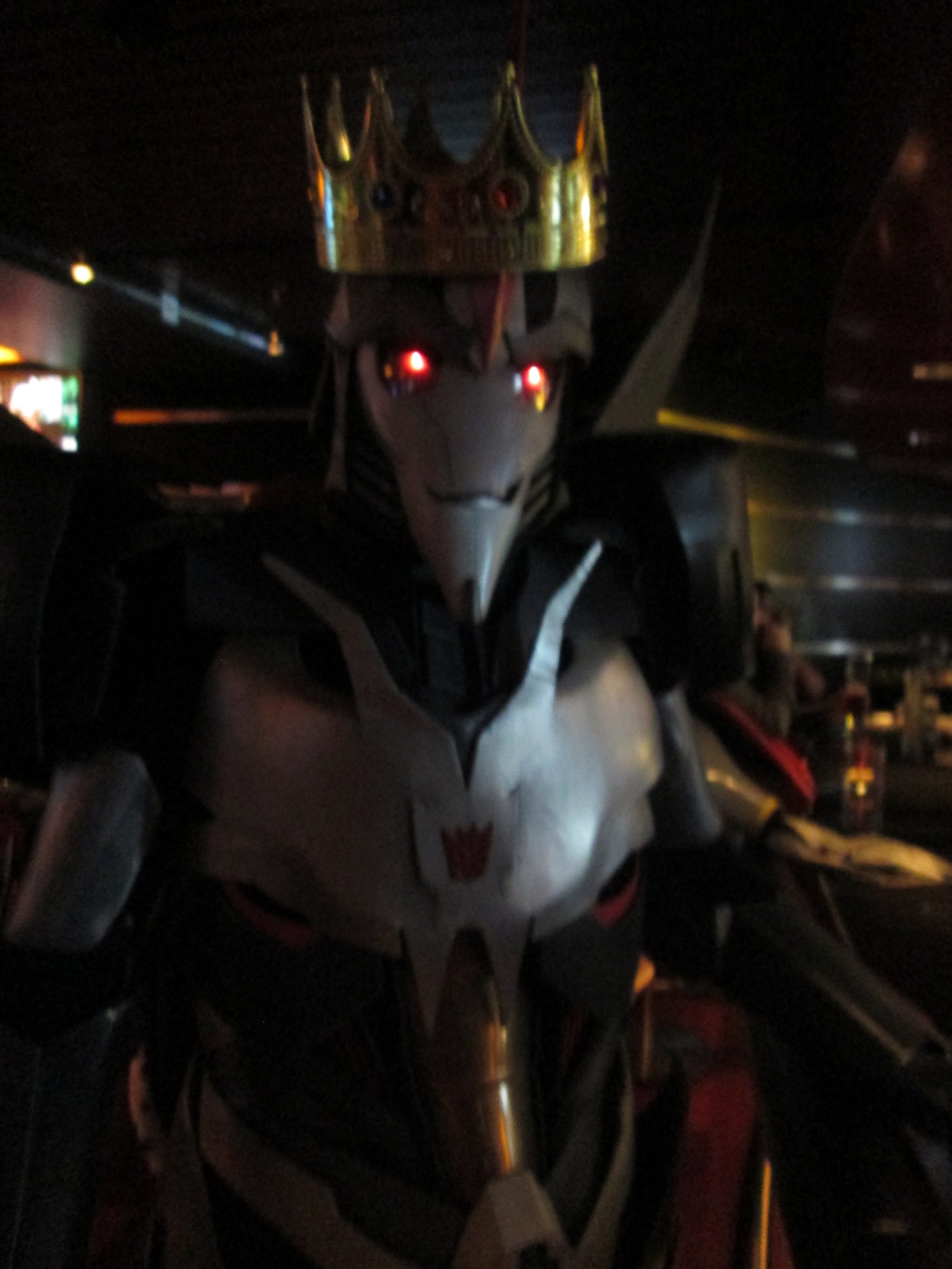 Starscream-party-crown-2014-10-24 12.57.02.jpg