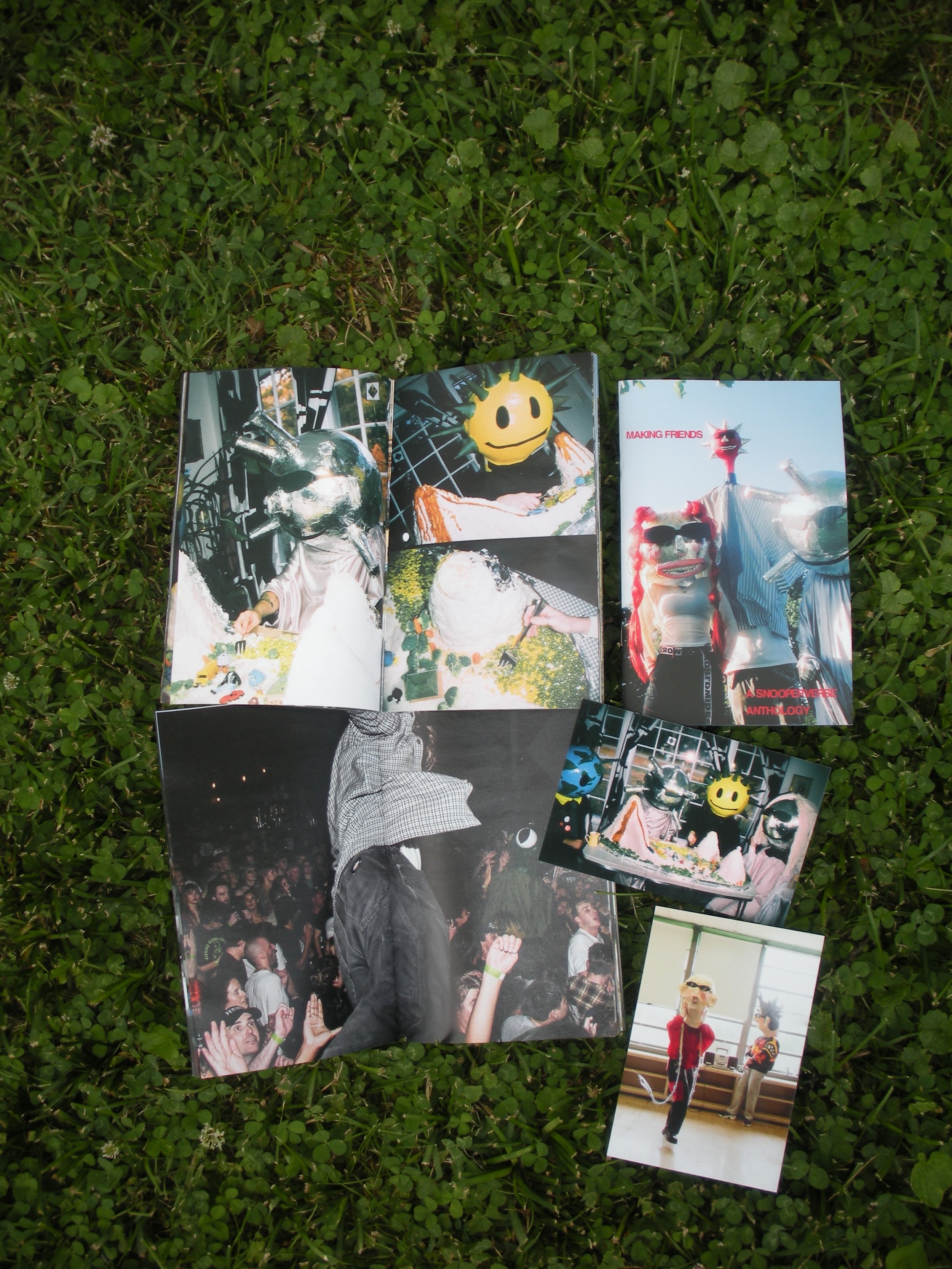 Making Friends- A Snooperverse Anthology (Zine) + 2 postcards