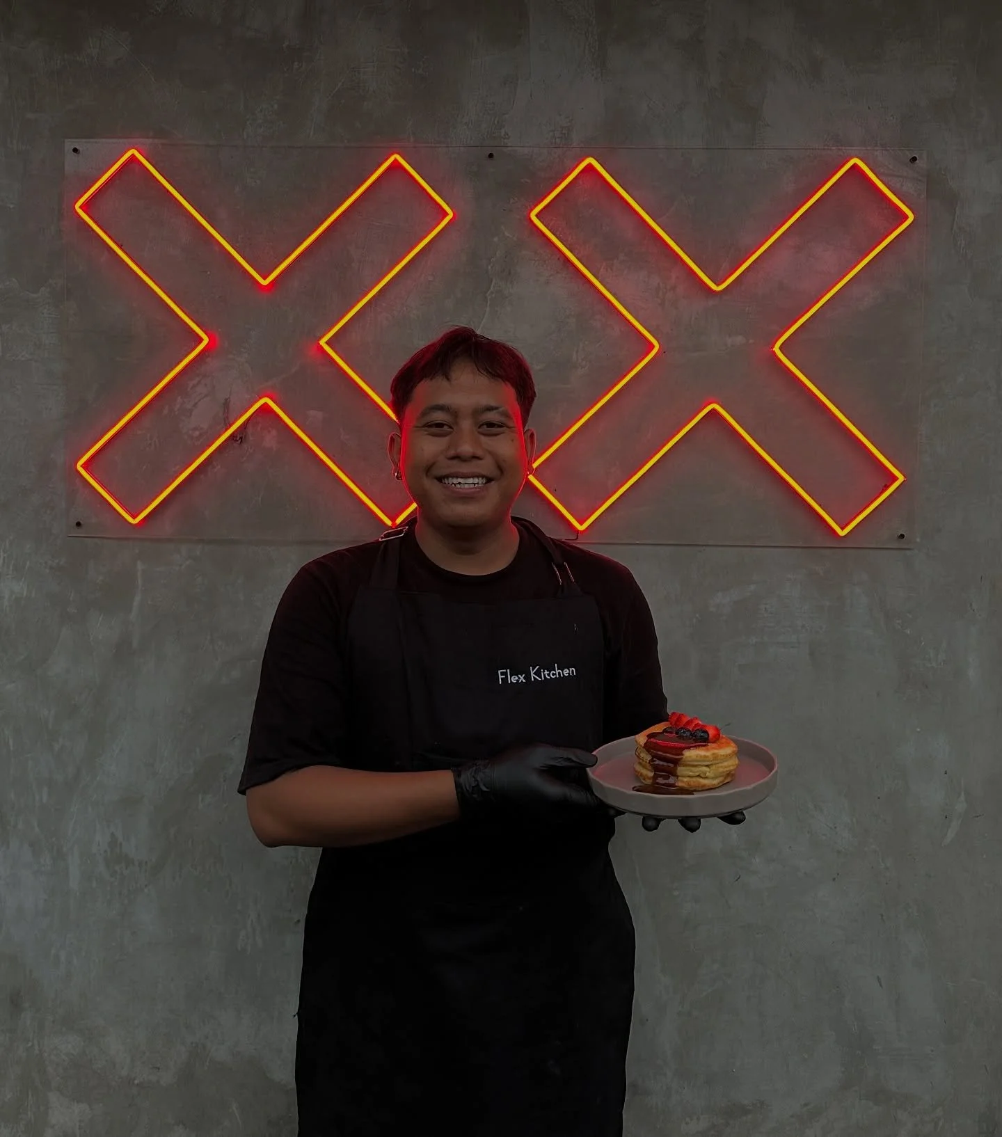 Fluffy pancakes - always served with a smile at Flex Kitchen!✨