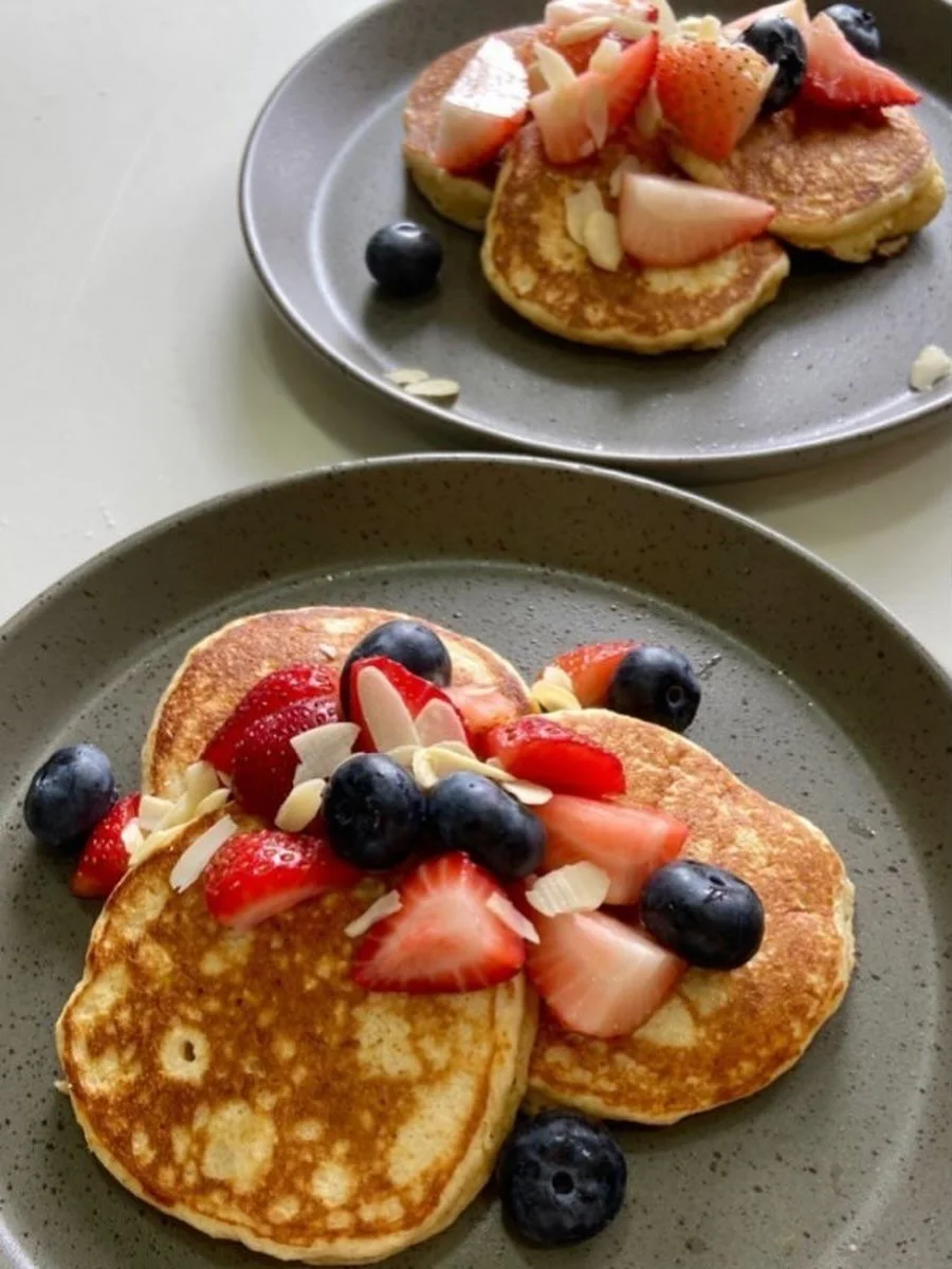 🌿 soft mornings, golden stacks, slow sips ☕🥞 at Flex Kitchen &amp; Living ✨ #slowbrunch #flexkitchenliving