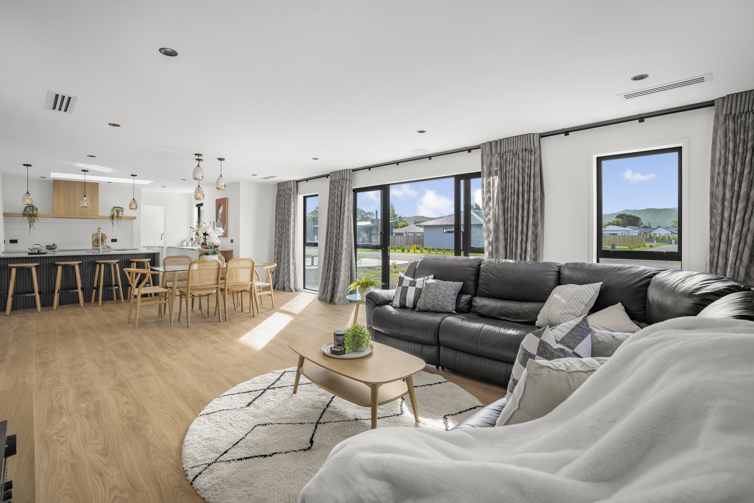 House staging, market ready, open plan designer house