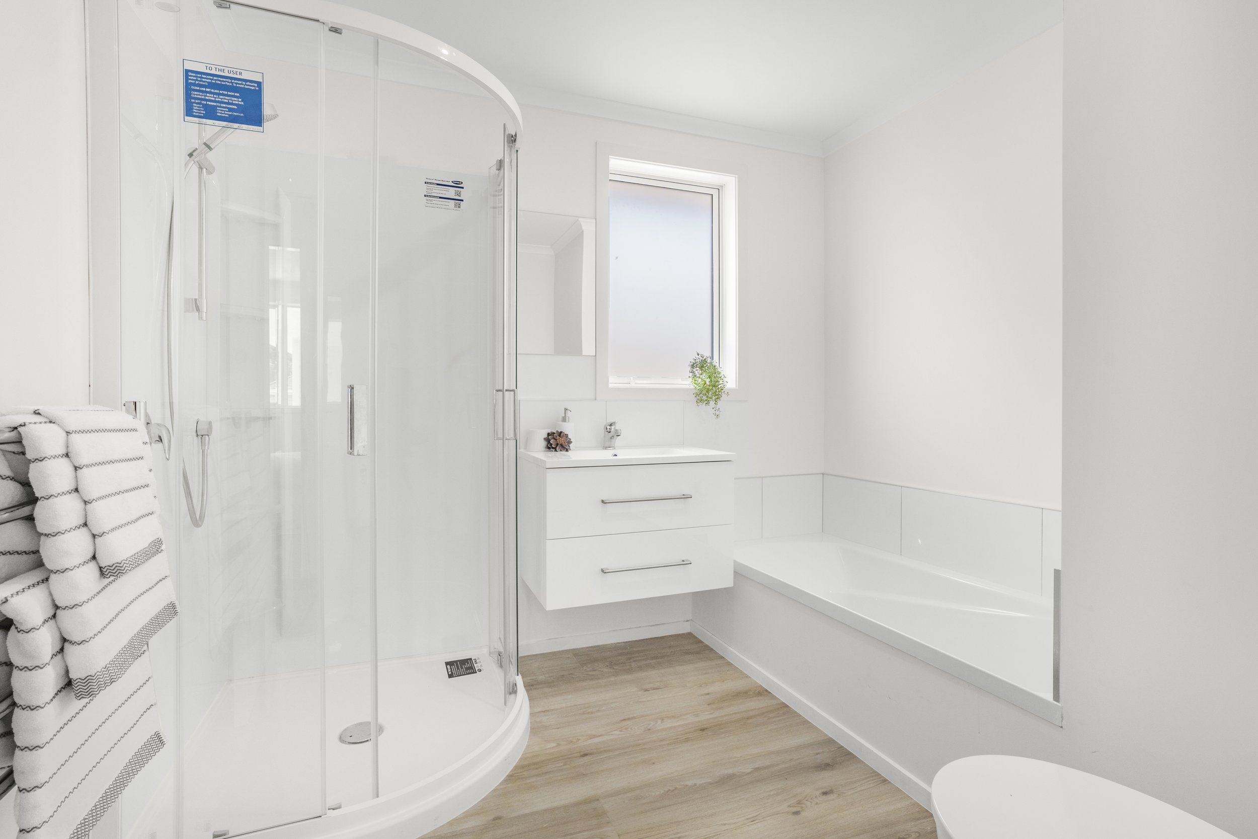 Shine and Sparkle: Maximum Appeal, Minimal Effort