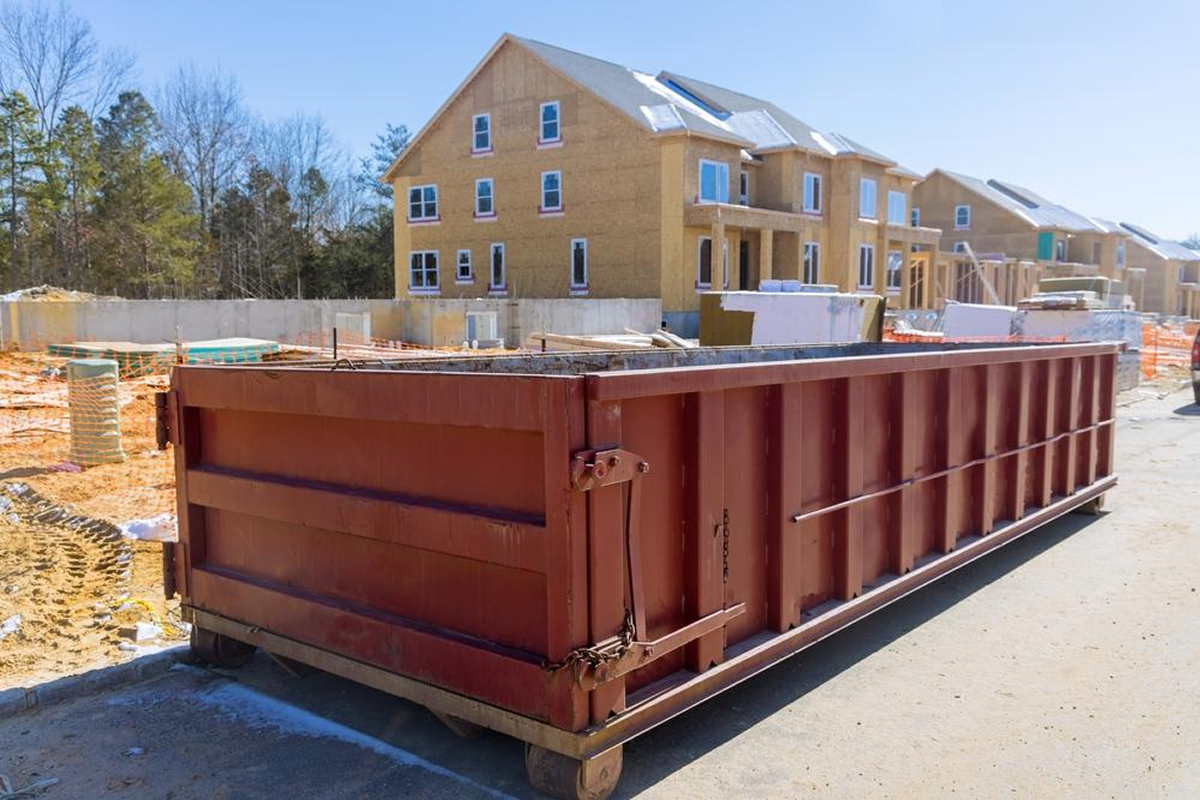 Residential vs Commercial Dumpster Rentals: Key Differences Every Customer Should Know