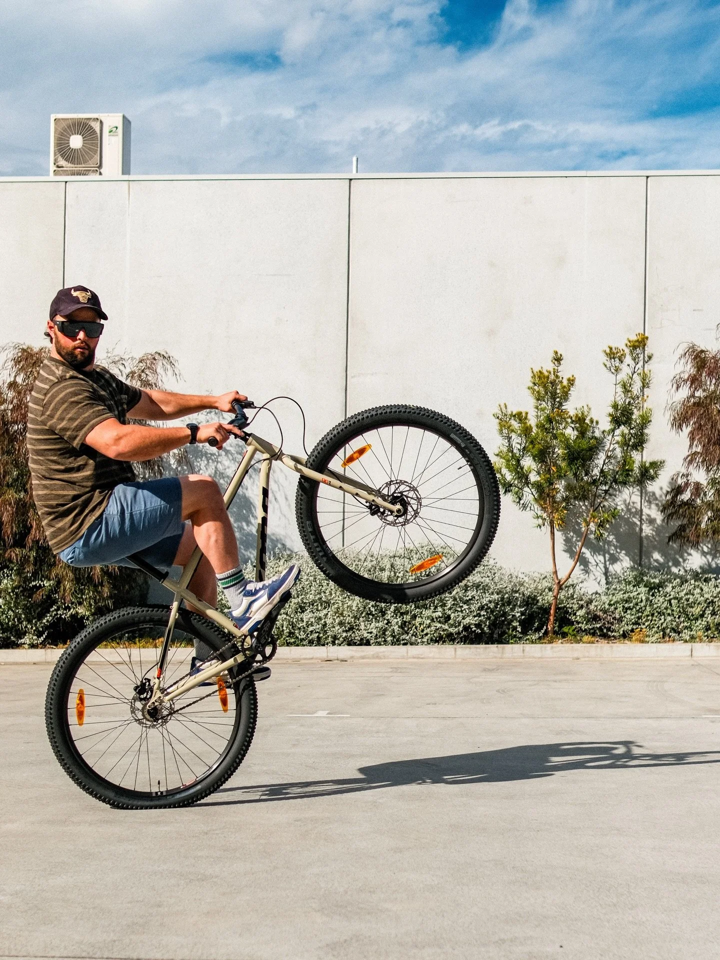 The Kona Unit has arrived. 

This bike does it all, trail, gravel, adventure, road and pub to pub.

We only secured a couple of units and the team are already eyeing them up so if you are interested jump in quick!