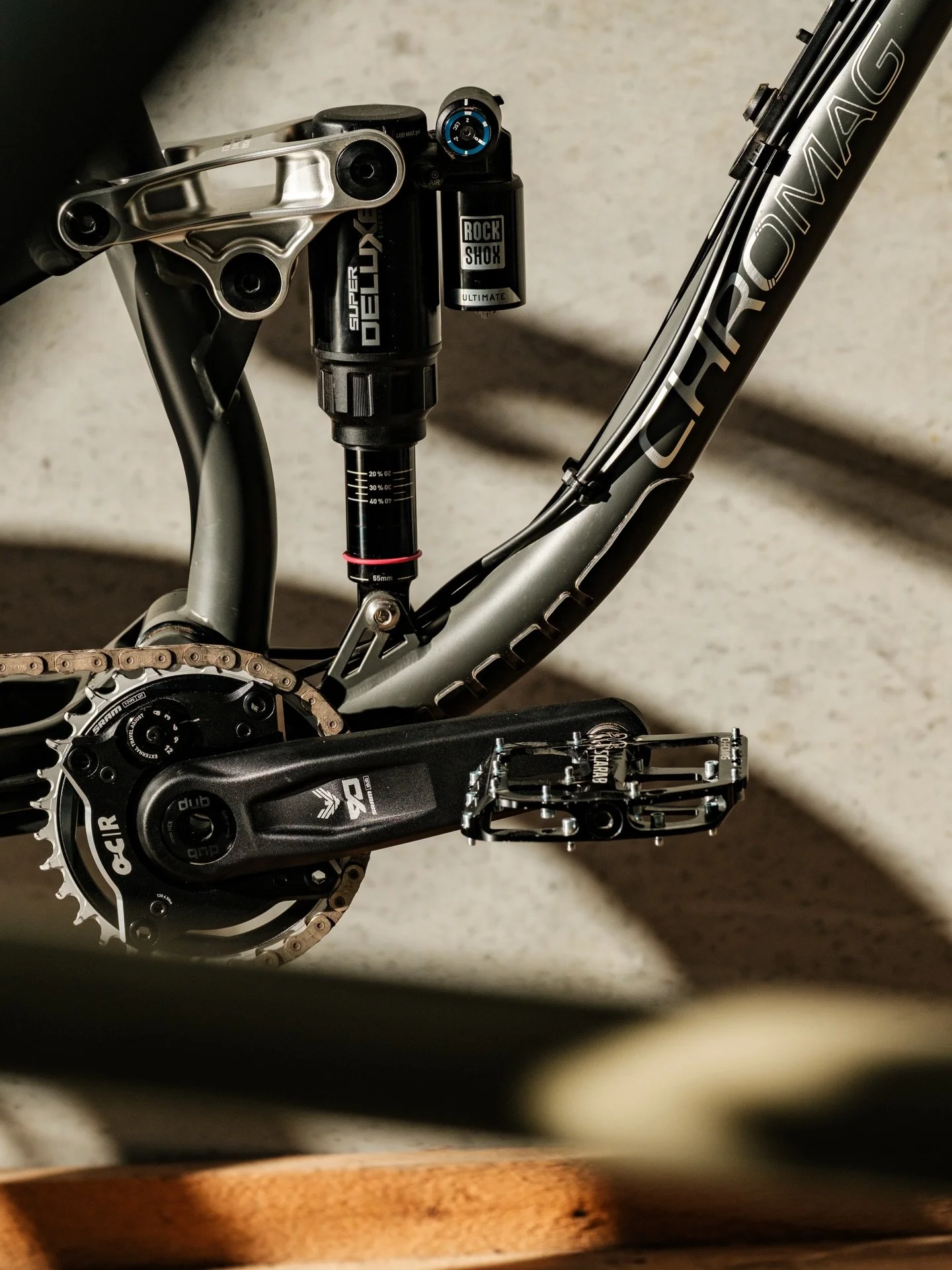 Want to try out an O-Chain?

Sram have kindly lent us a sample unit for locals to give it a go. As long as you have a Dub Crank we should be able to make this work for you.

The O-Chain is a device that dampens chain movement and reduces the effects 